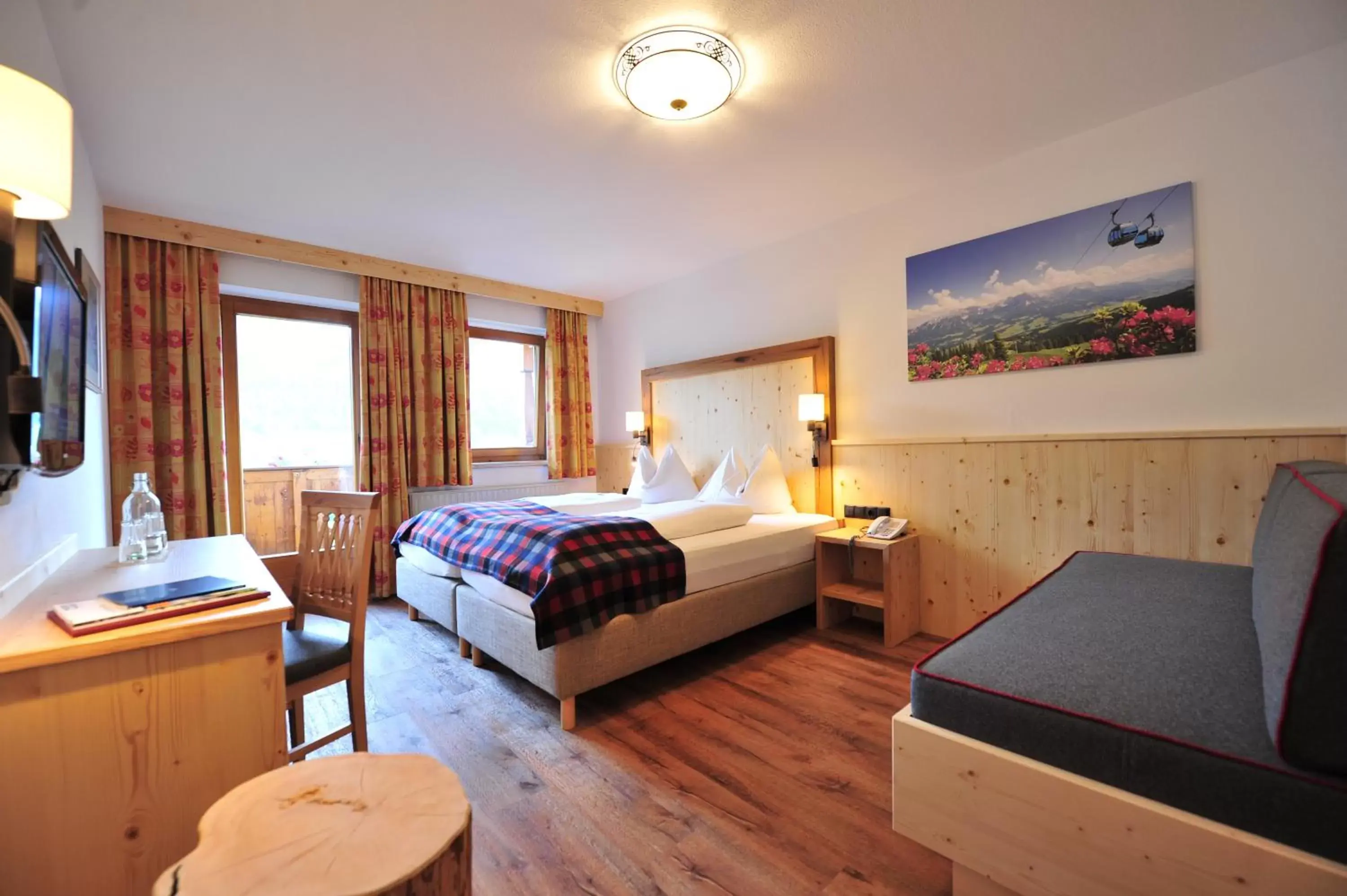 Bed in Hotel Alpenpanorama