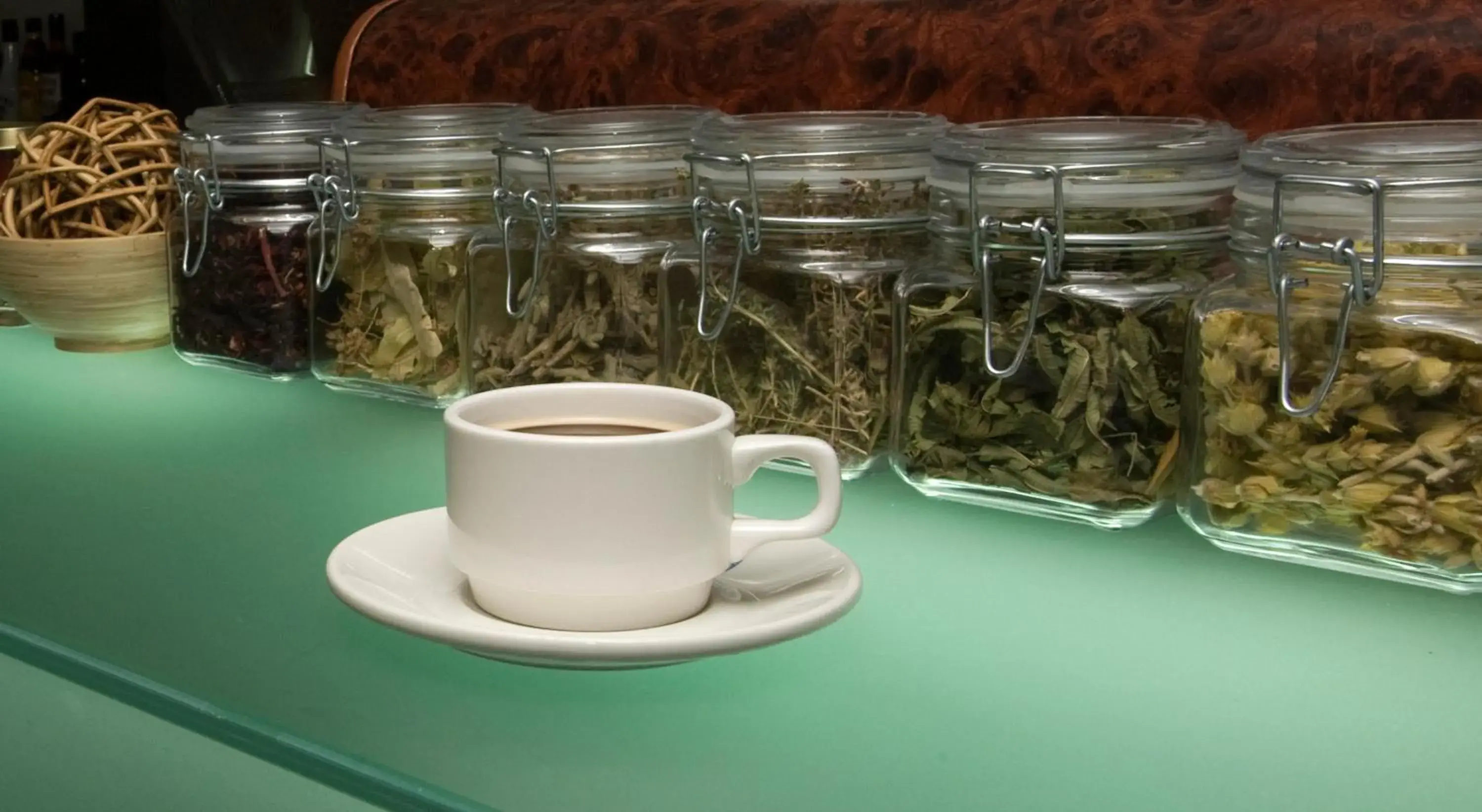 Coffee/tea facilities in Astoria