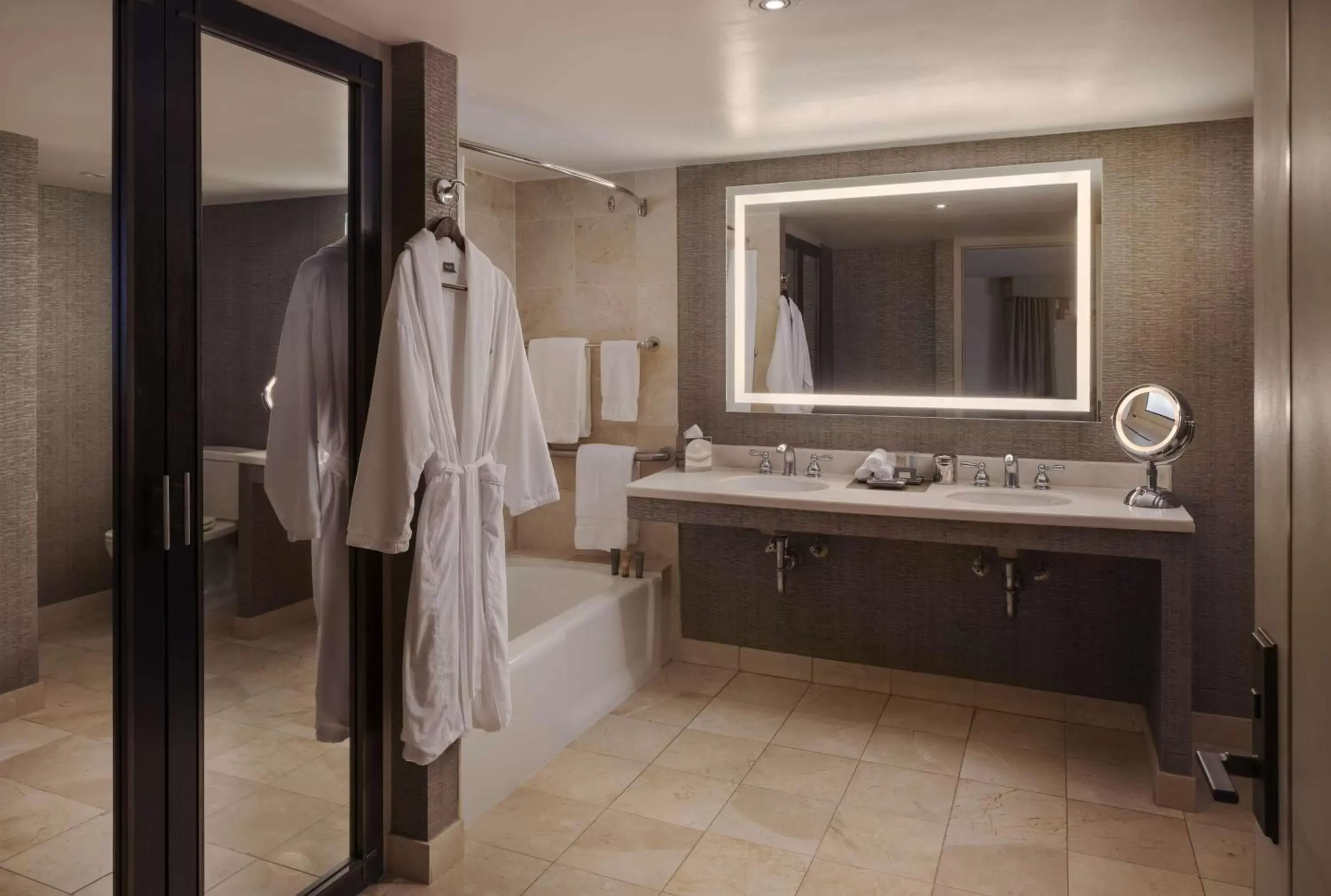 Bathroom in Arizona Biltmore A Waldorf Astoria Resort