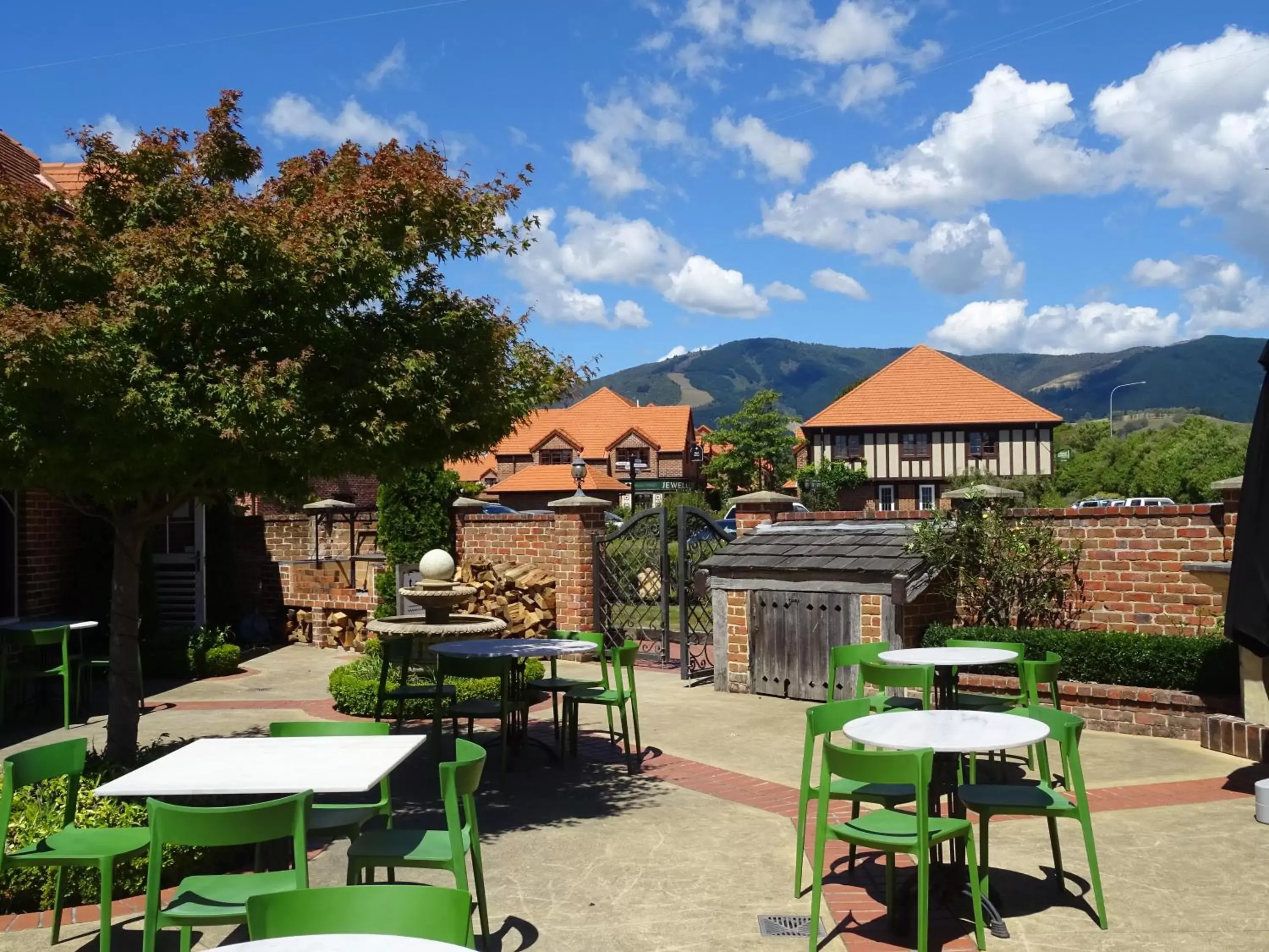 Patio, Restaurant/Places to Eat in Grand Arden Monaco Nelson