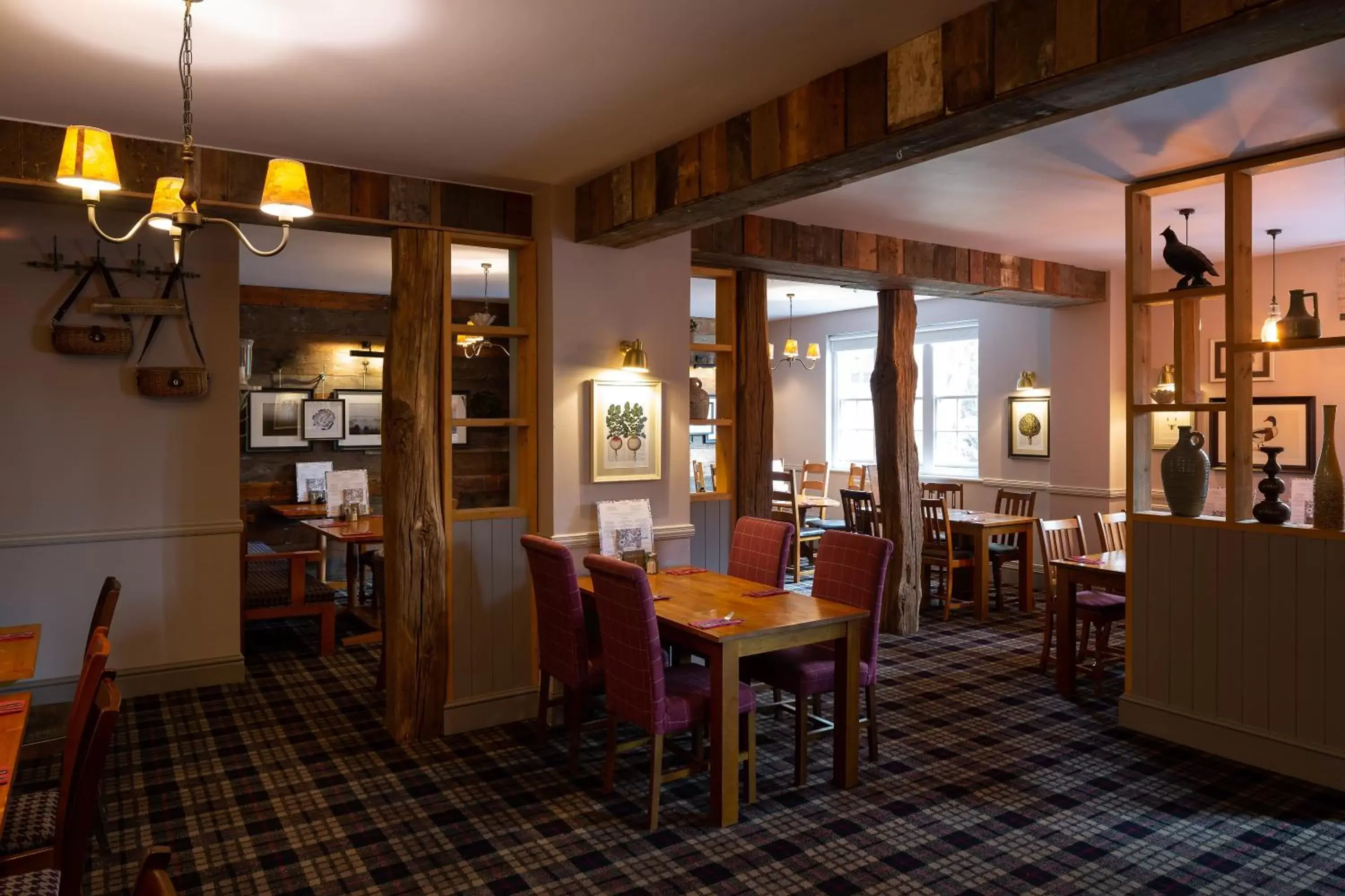 Lounge or bar, Restaurant/Places to Eat in The Poacher Inn