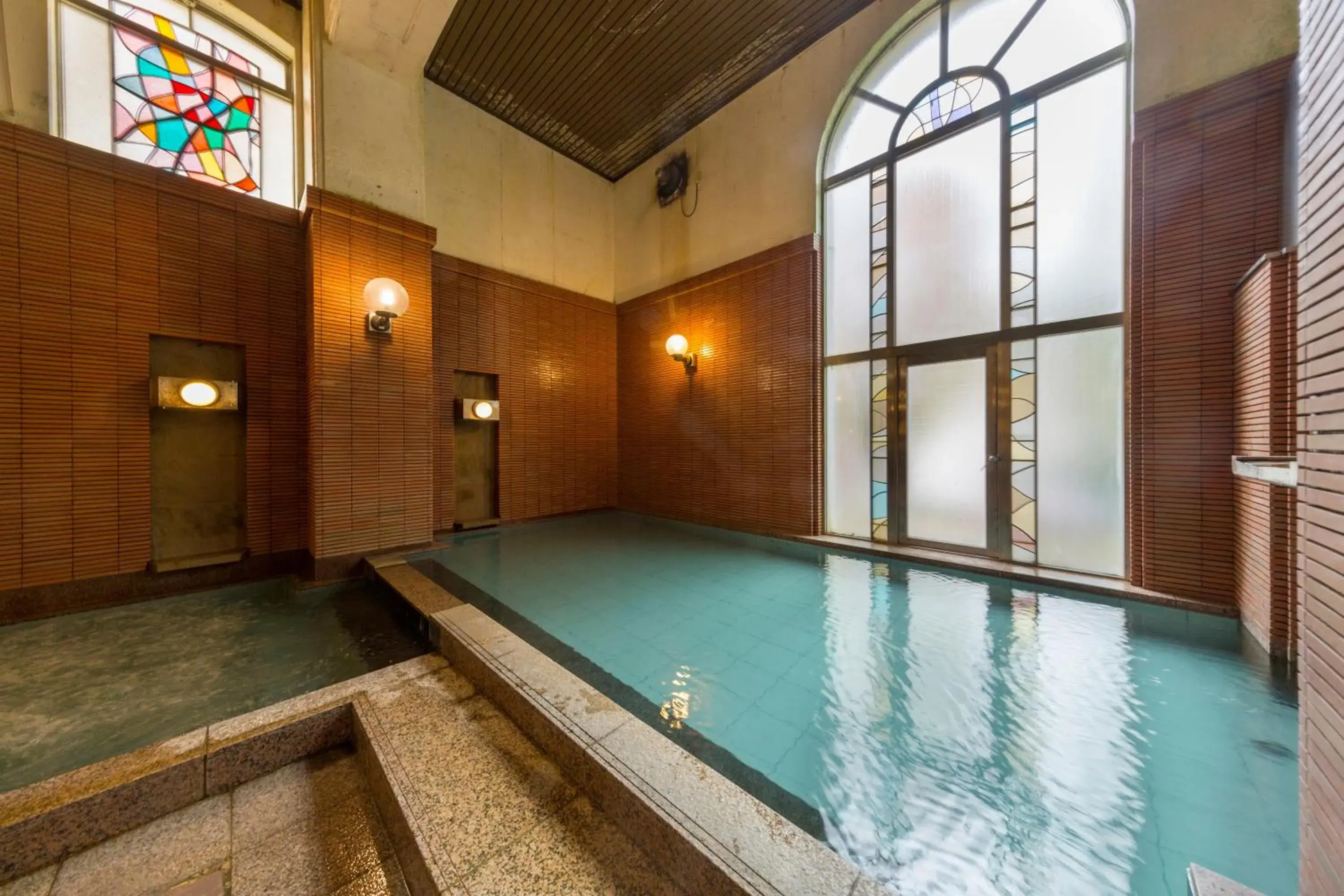 Hot Spring Bath, Swimming Pool in Hotel Taisetsu