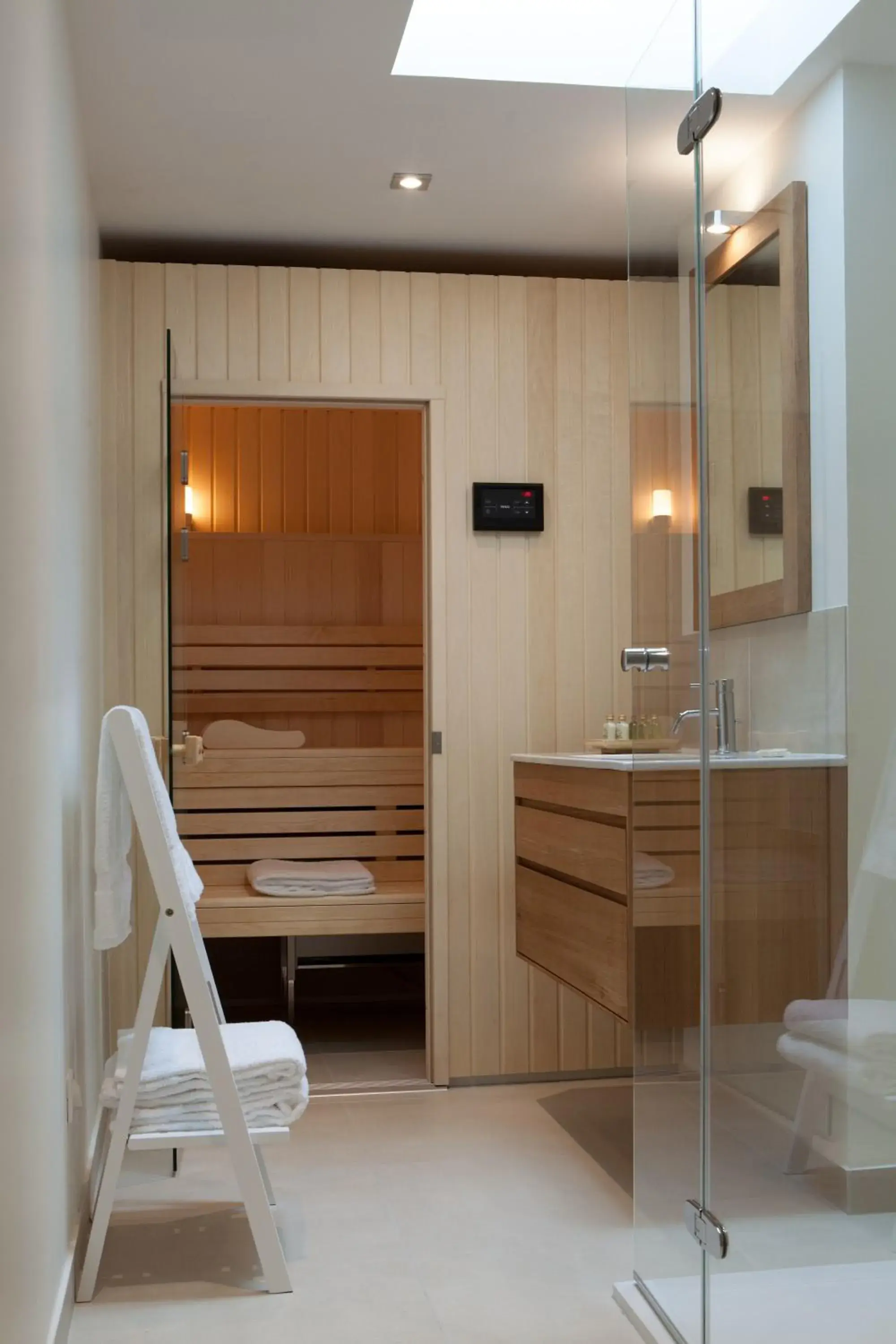 Sauna, Bathroom in Domaine de la Tortinière