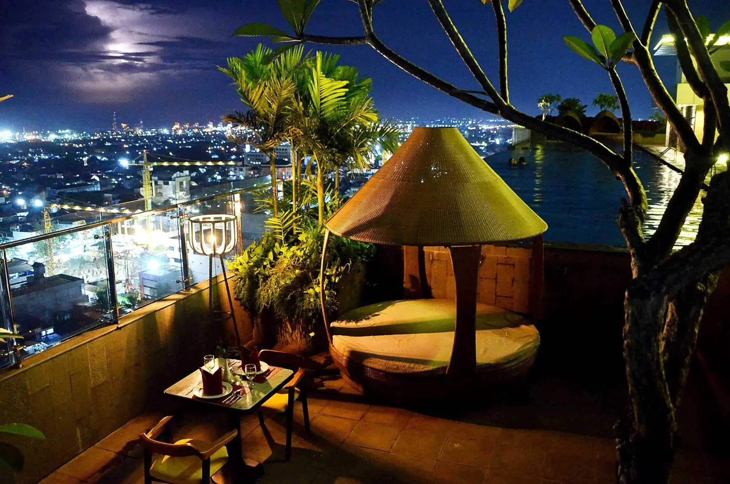 Lounge or bar in Louis Kienne Hotel Pemuda Lounge or bar in Louis Kienne Hotel Pemuda