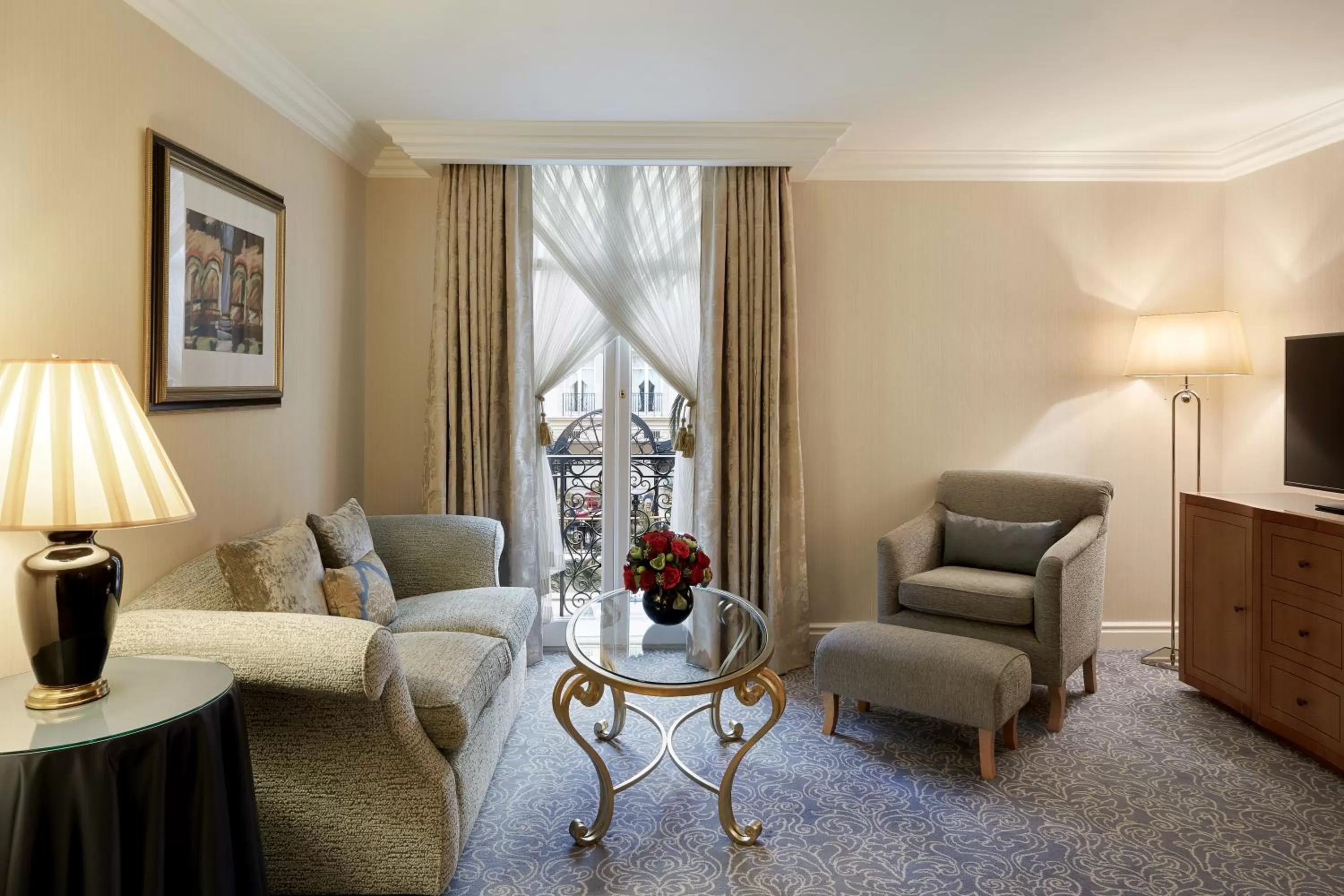 Living room in The Landmark London