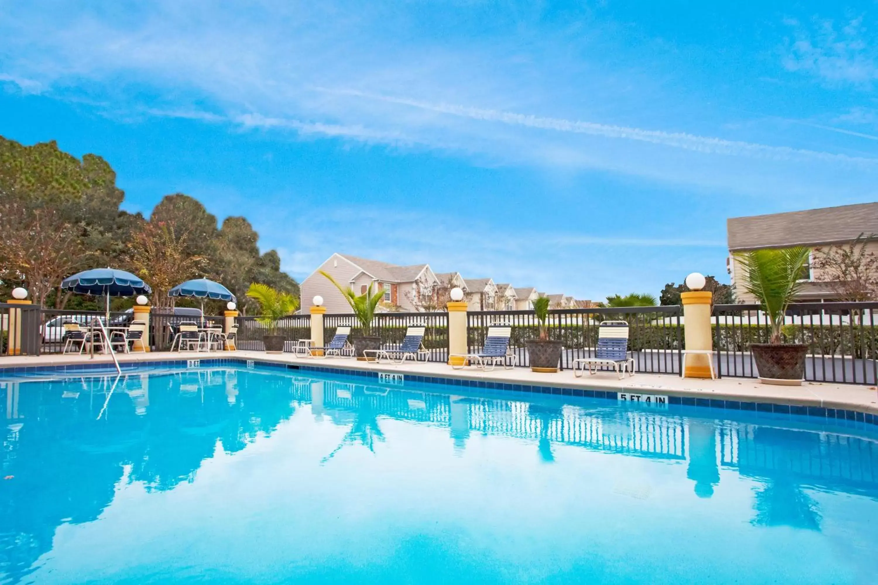 Swimming Pool in Holiday Inn Express Hotel & Suites Jacksonville-South, an IHG Hotel