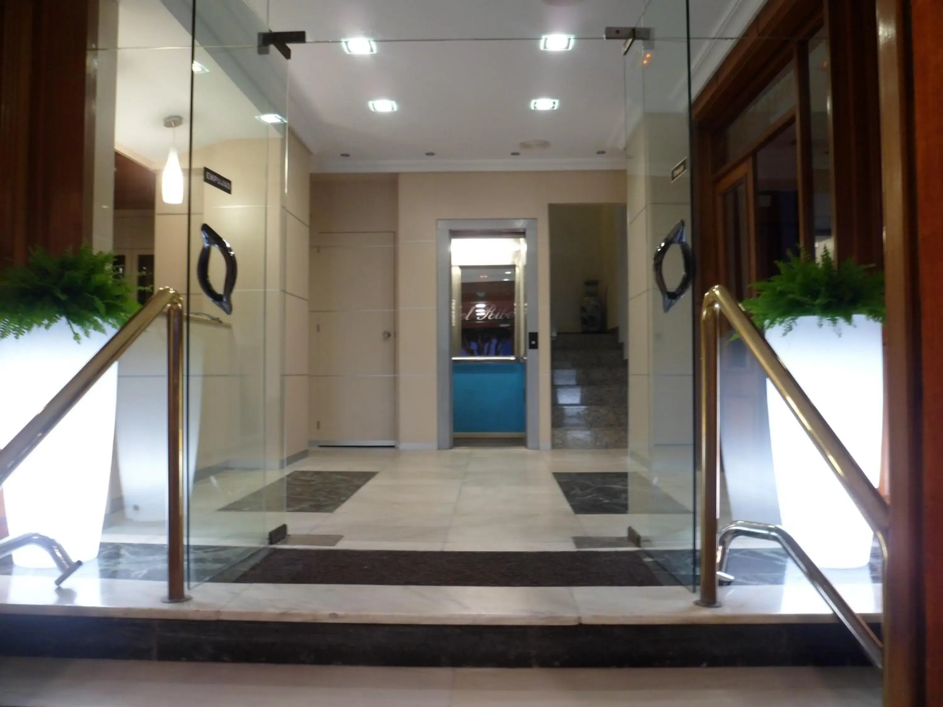 Facade/entrance, Swimming Pool in Hotel Ribera