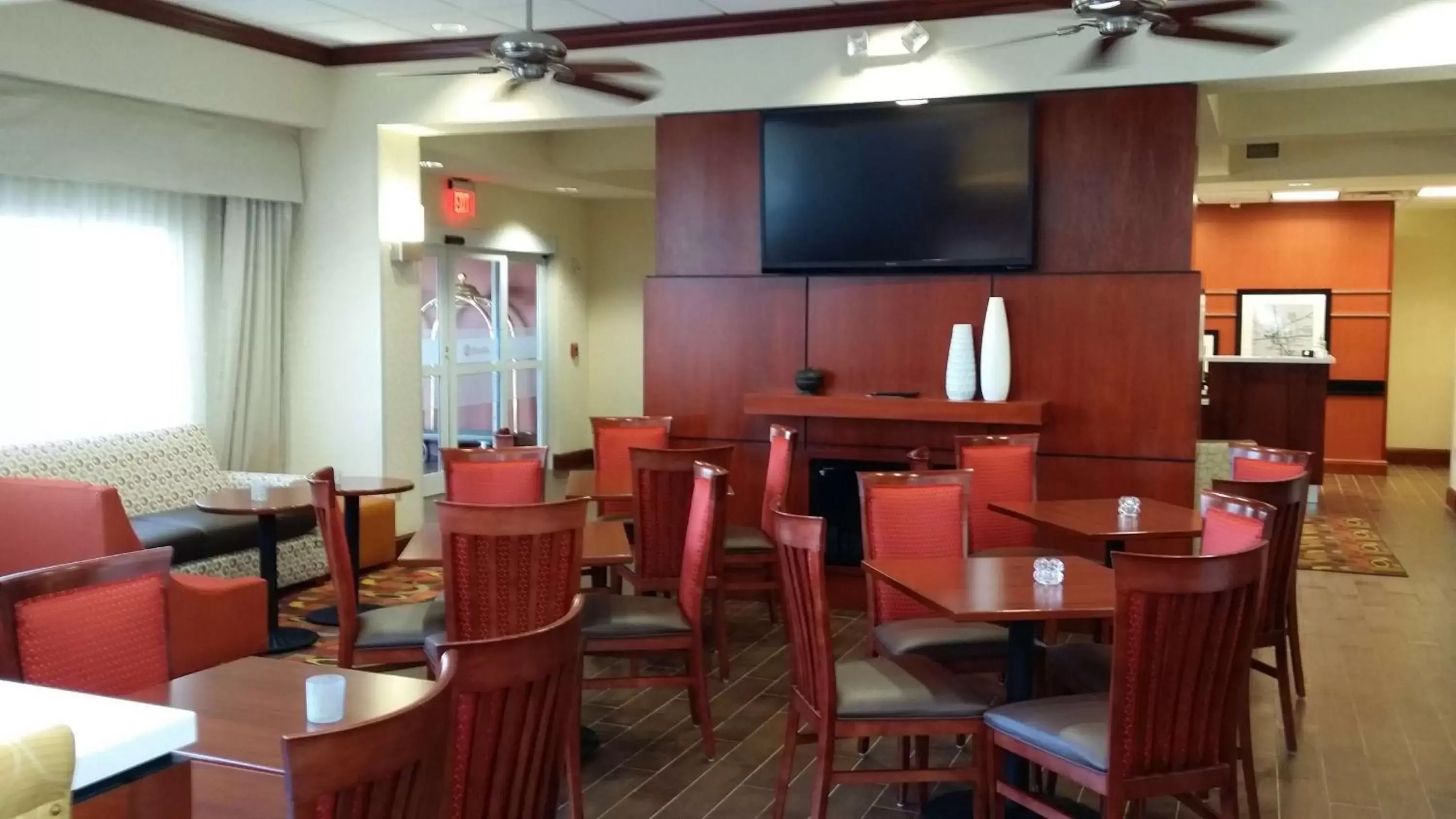 Lobby or reception, Restaurant/Places to Eat in Hampton Inn & Suites Roswell