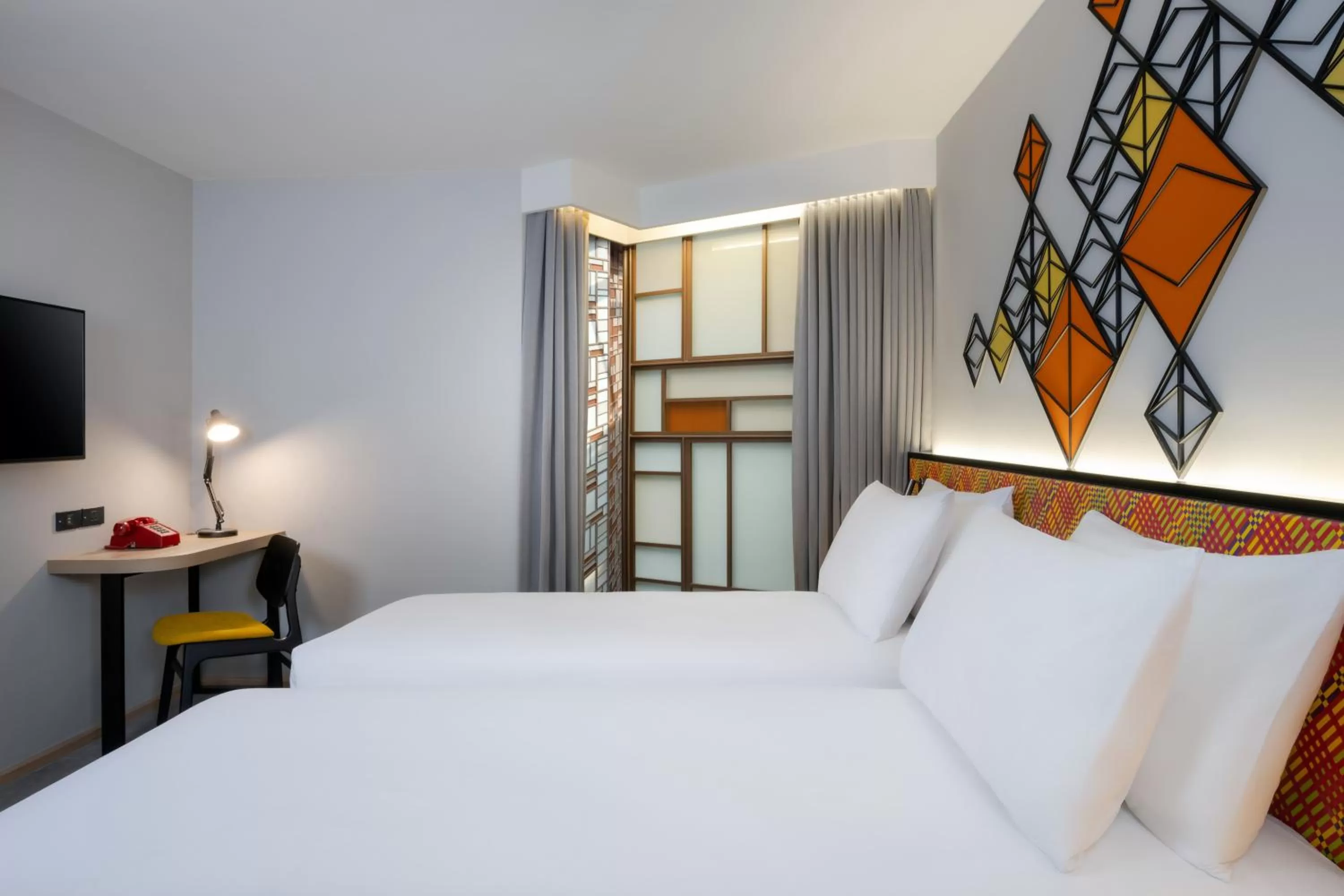 Bed in ibis Styles Bangkok Silom