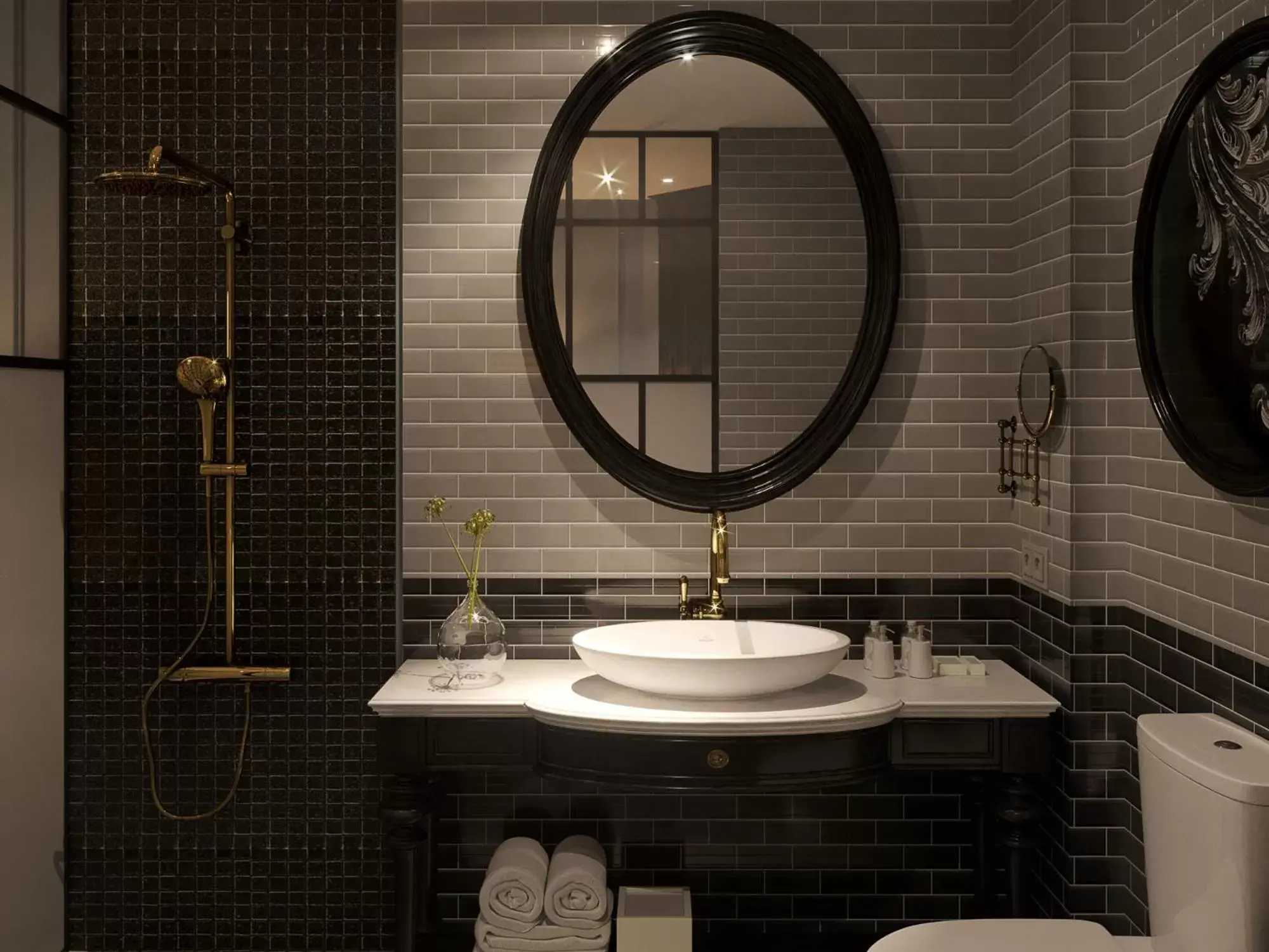 Bathroom in Hanoi Paradise Center Hotel & Spa Bathroom in Hanoi Paradise Center Hotel & Spa