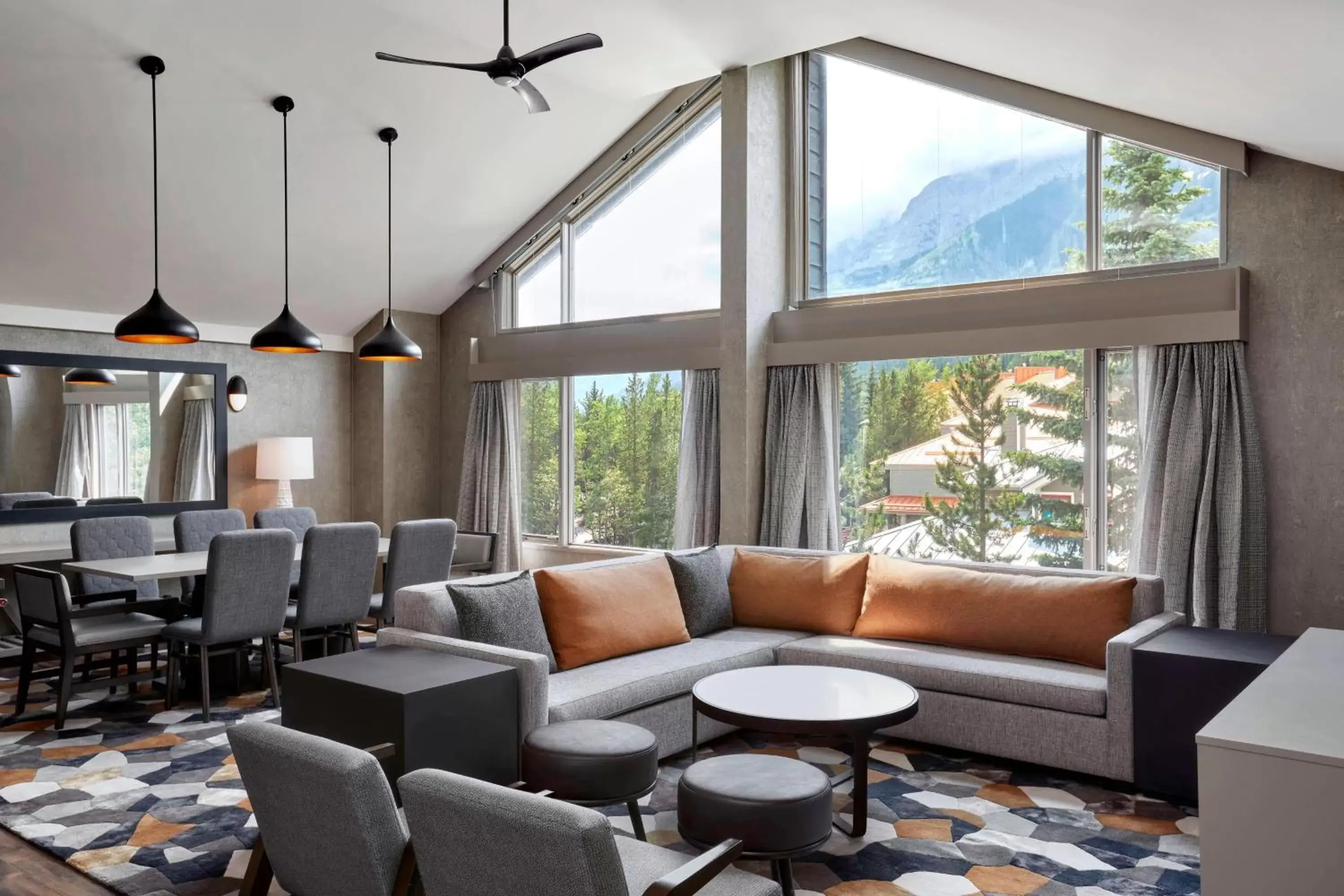 Living room in Kananaskis Mountain Lodge, Autograph Collection