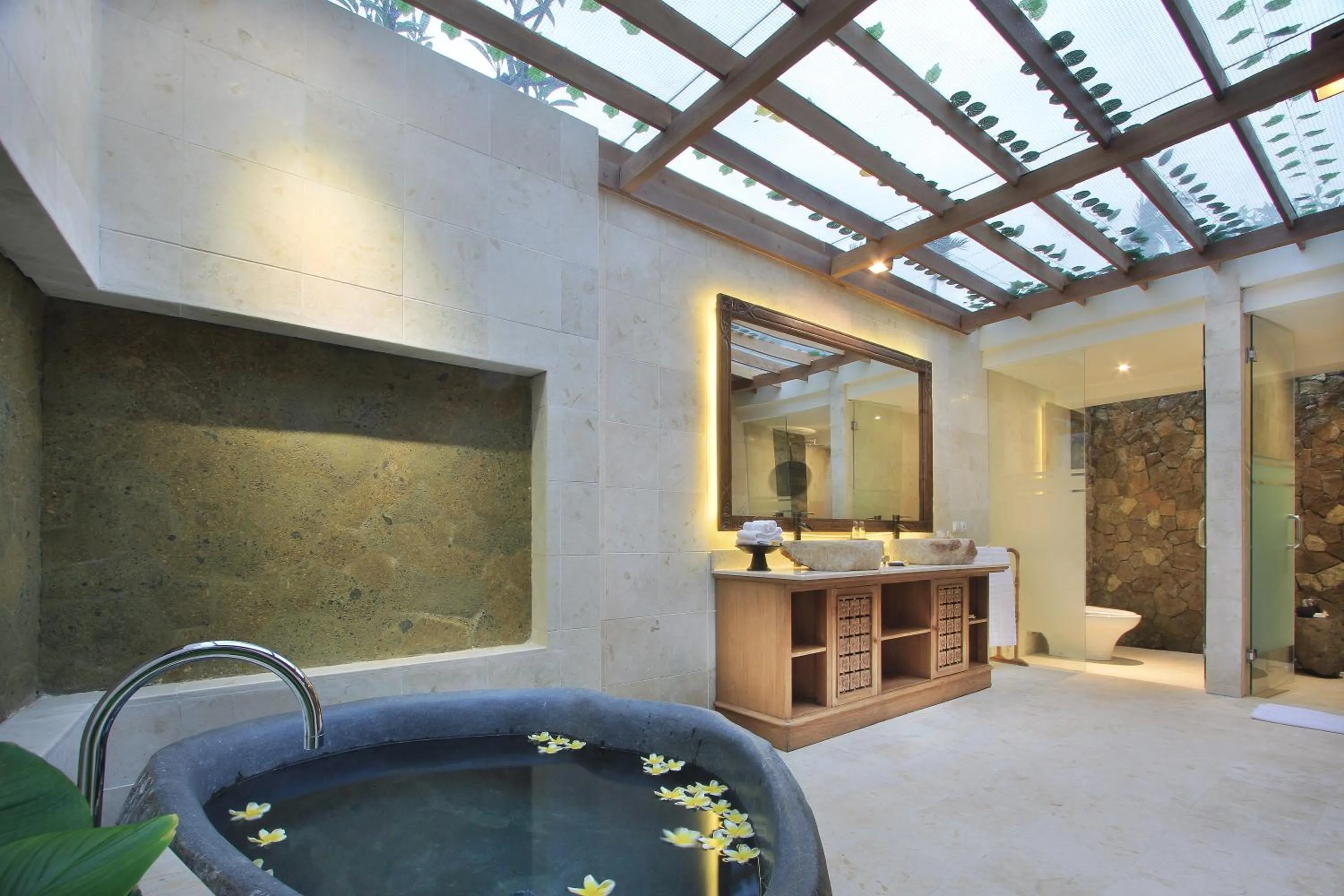 Toilet in Graha Sandat Villas by GenuineHost