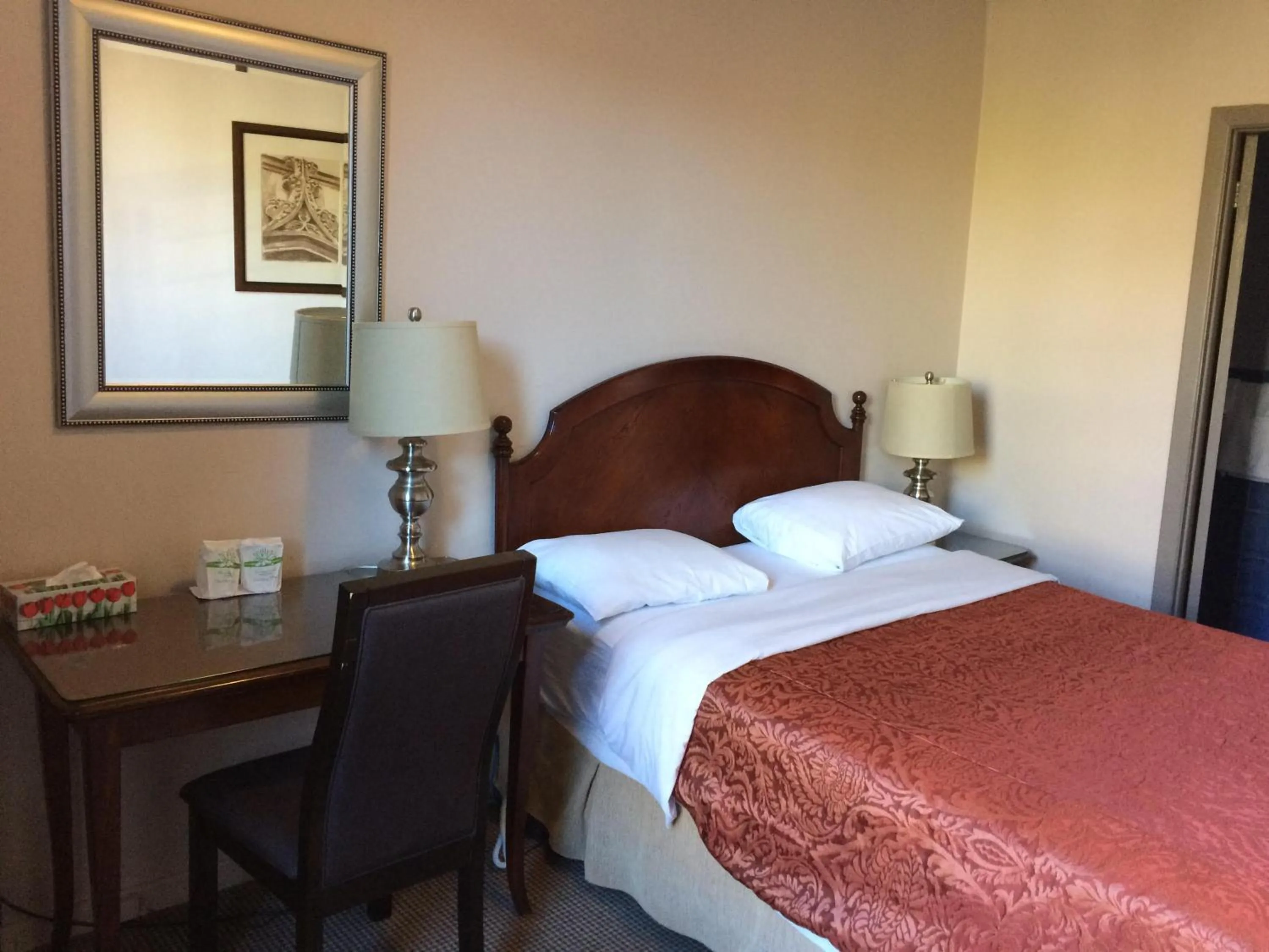 Queen Room in Hotel Bon Accueil