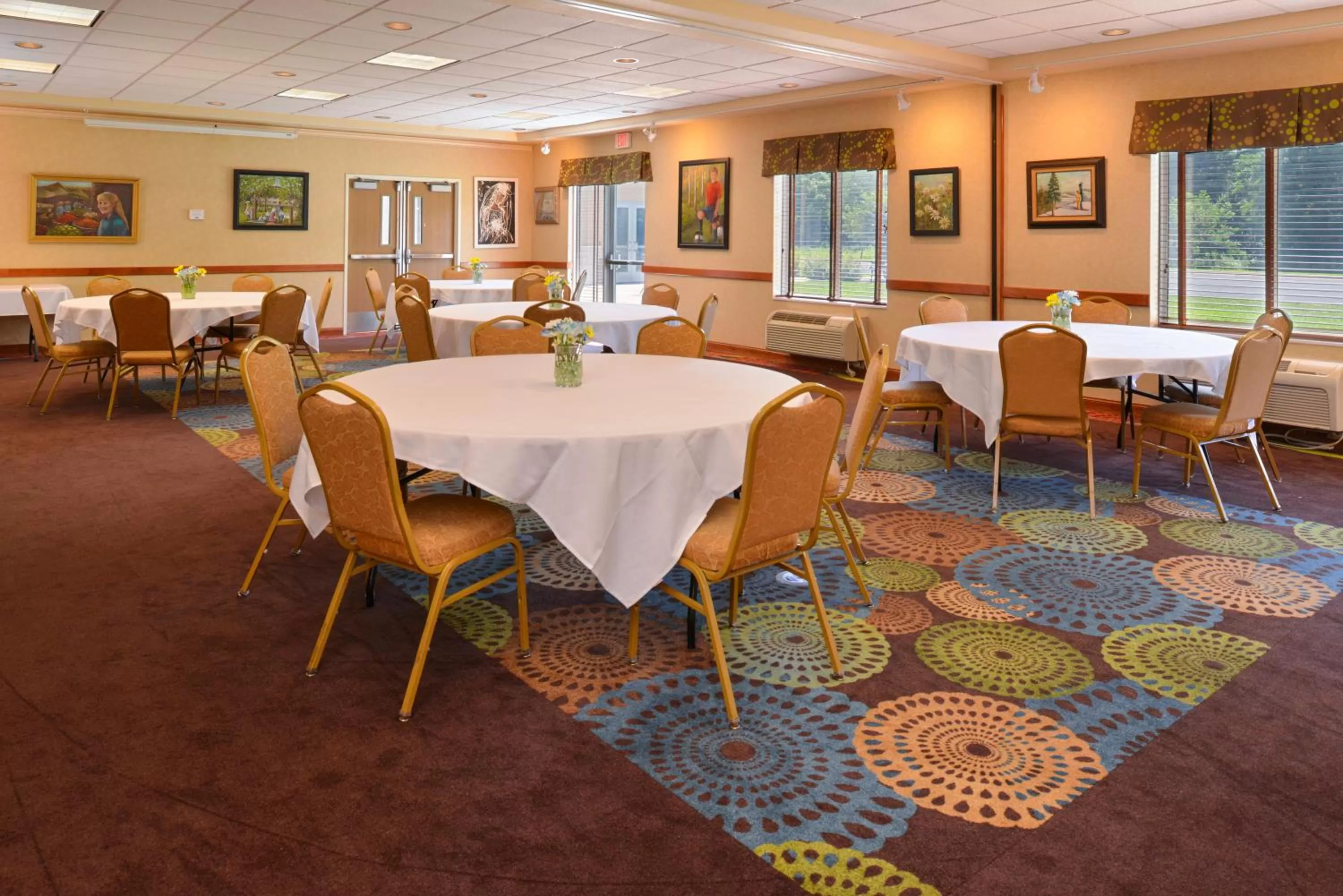 Meeting/conference room in Holiday Inn Express St Croix Valley by IHG