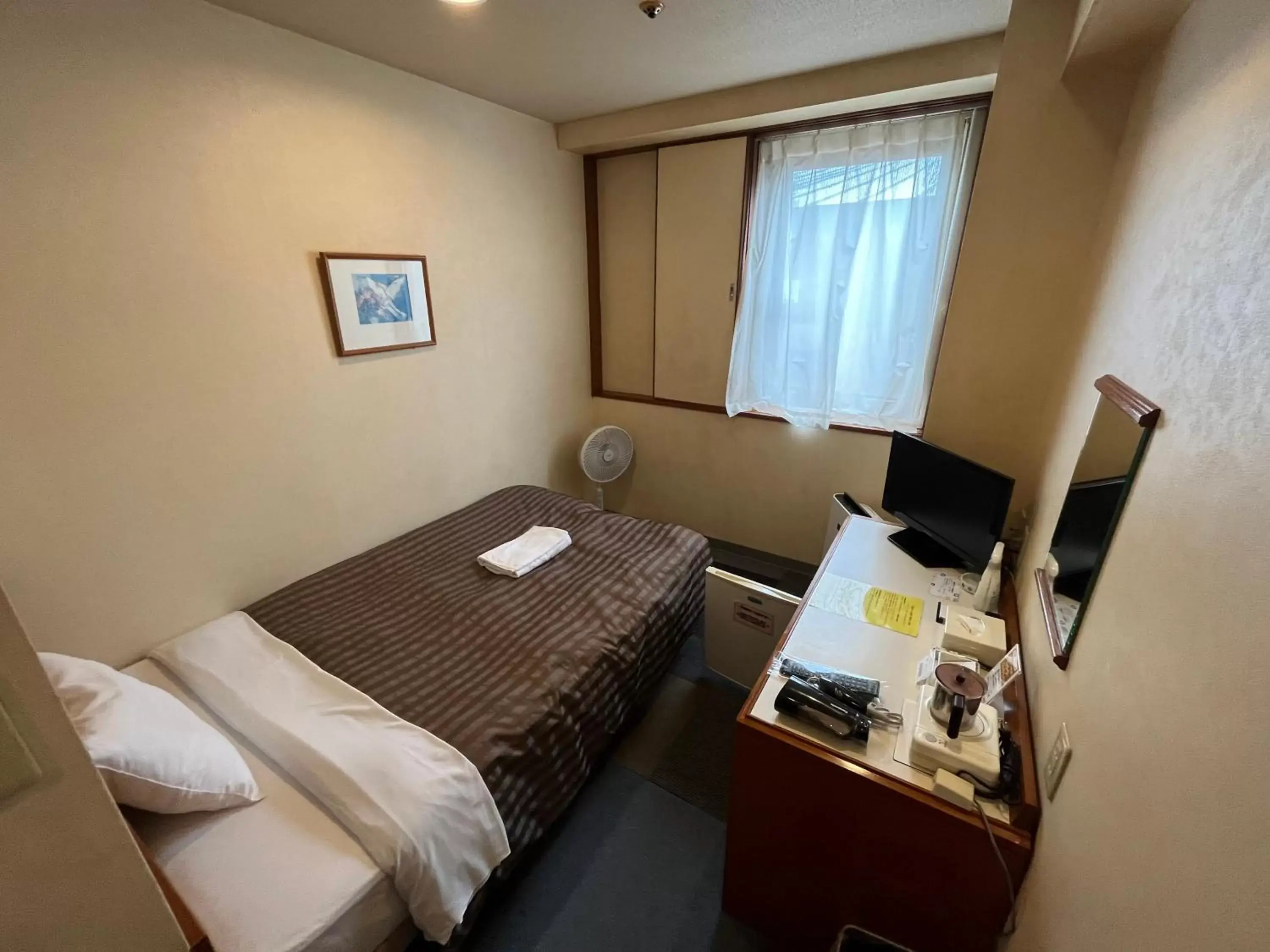 TV and multimedia, Bed in Hotel Axia Inn Kushiro