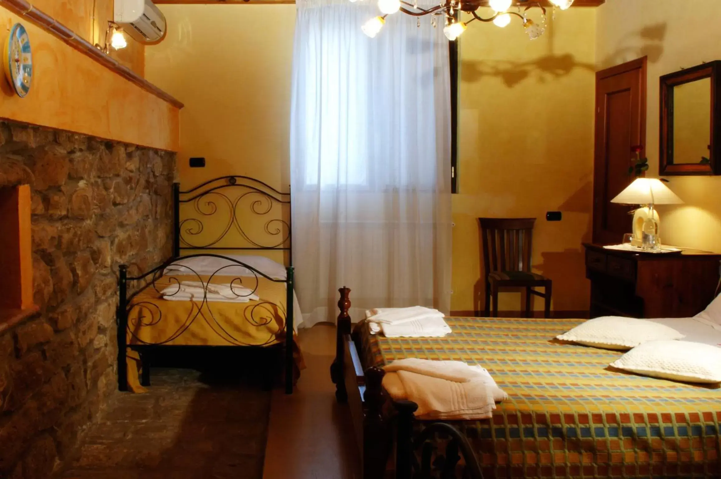 Photo of the whole room, Room Photo in La Casa sulla Collina d'Oro