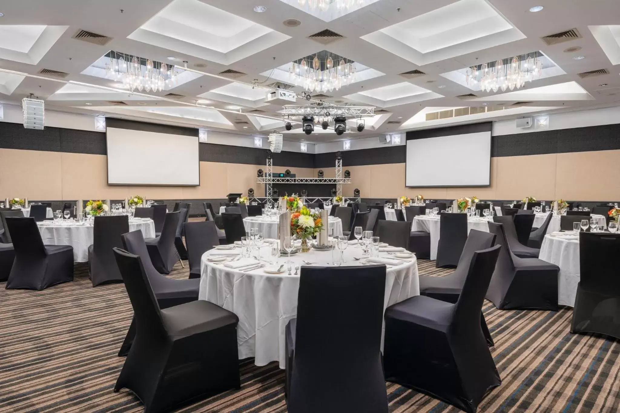 Banquet/Function facilities, Banquet Facilities in Crowne Plaza Surfers Paradise, an IHG Hotel