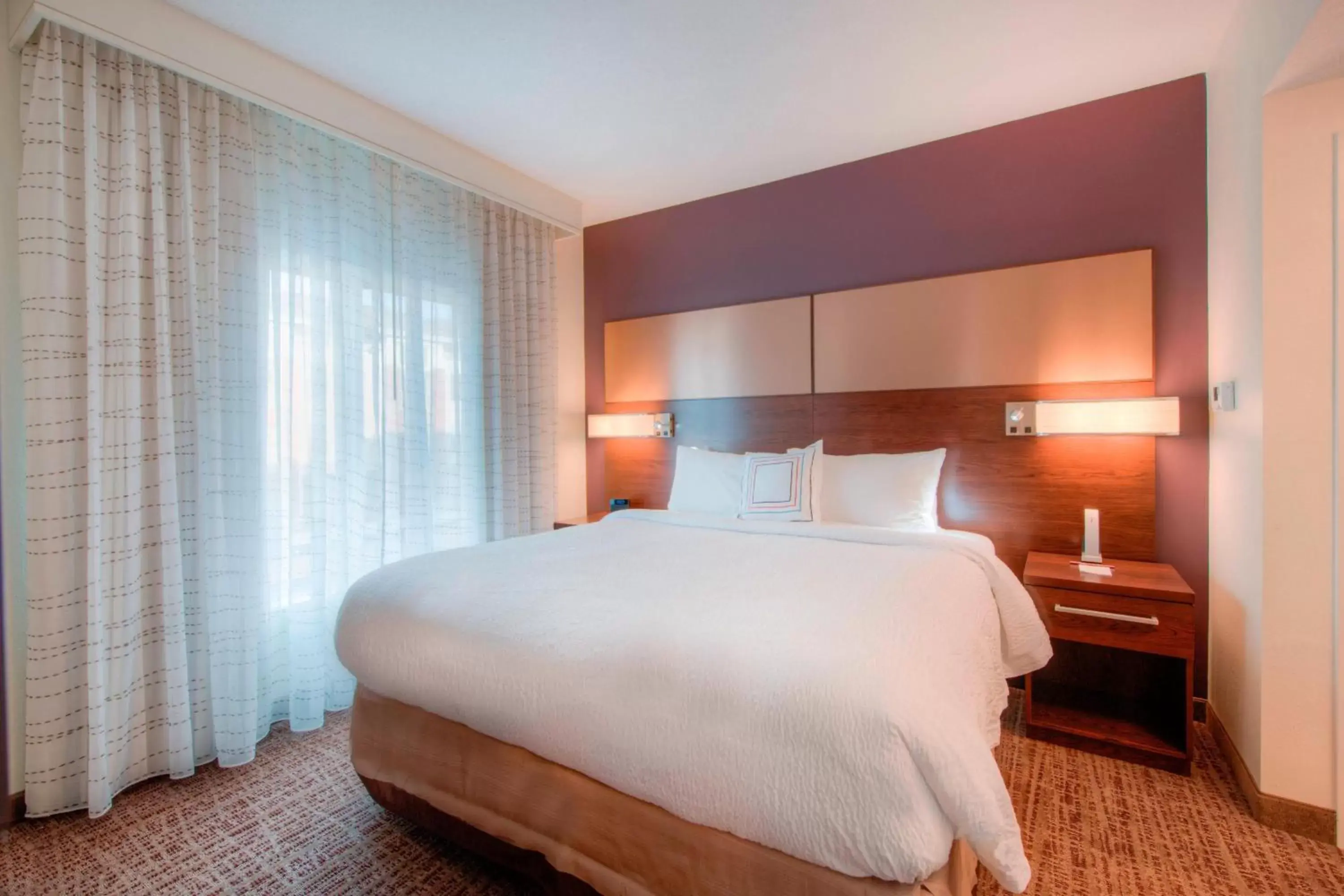 Bedroom, Bed in Residence Inn by Marriott Charlotte Airport