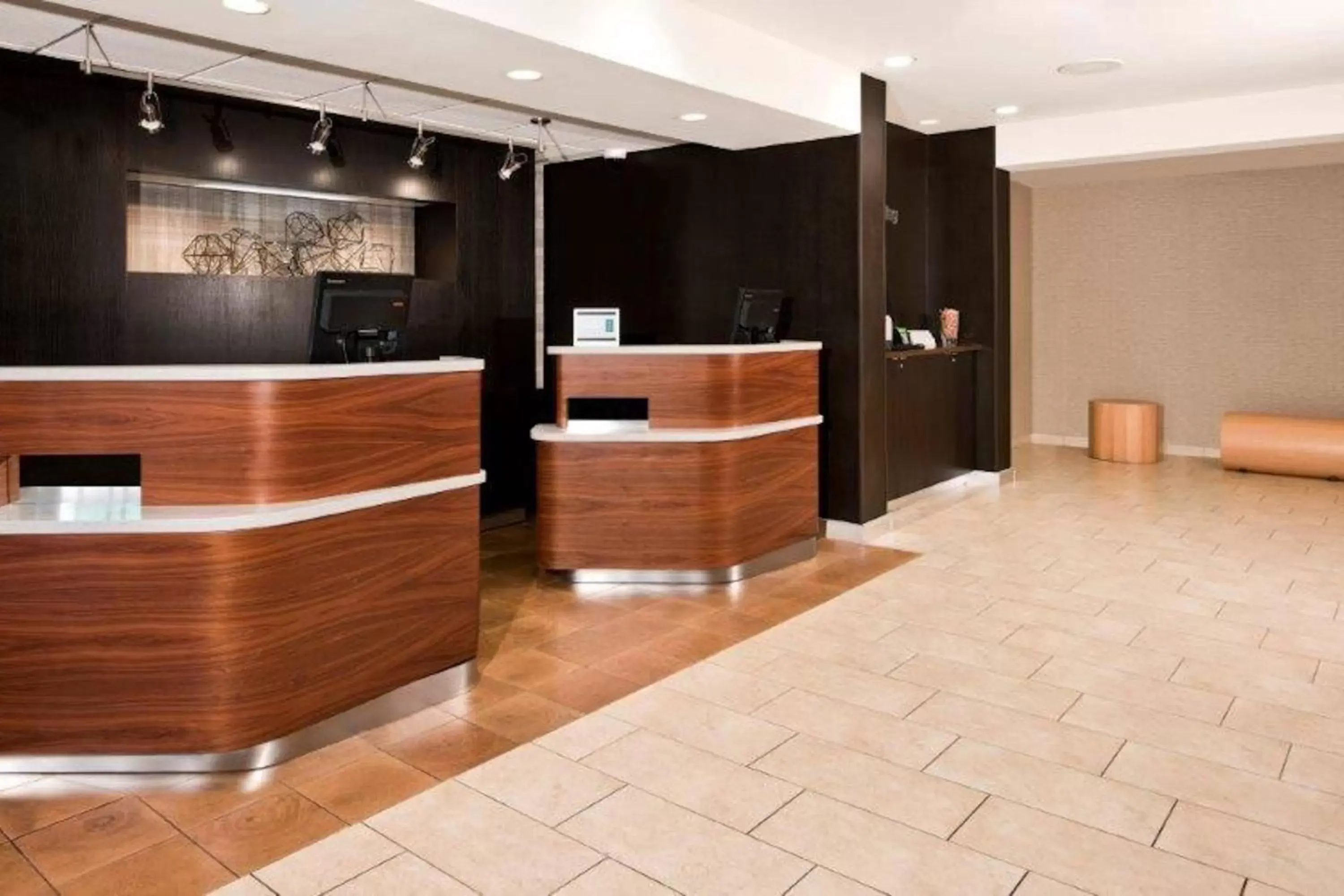 Property building, Lobby/Reception in Courtyard Charlotte Ballantyne-NEWLY RENOVATED