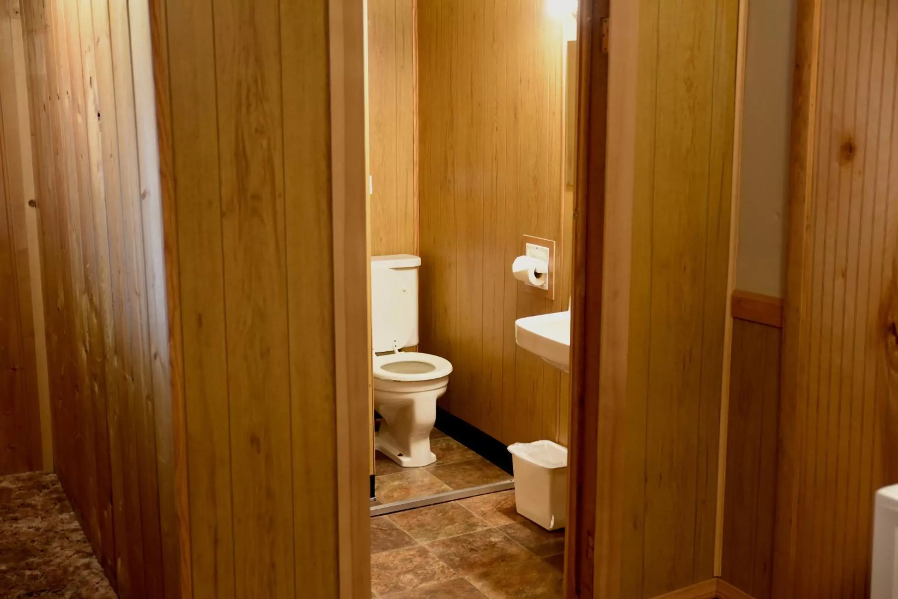 Toilet, Bathroom in Gateway Inn & Cabins