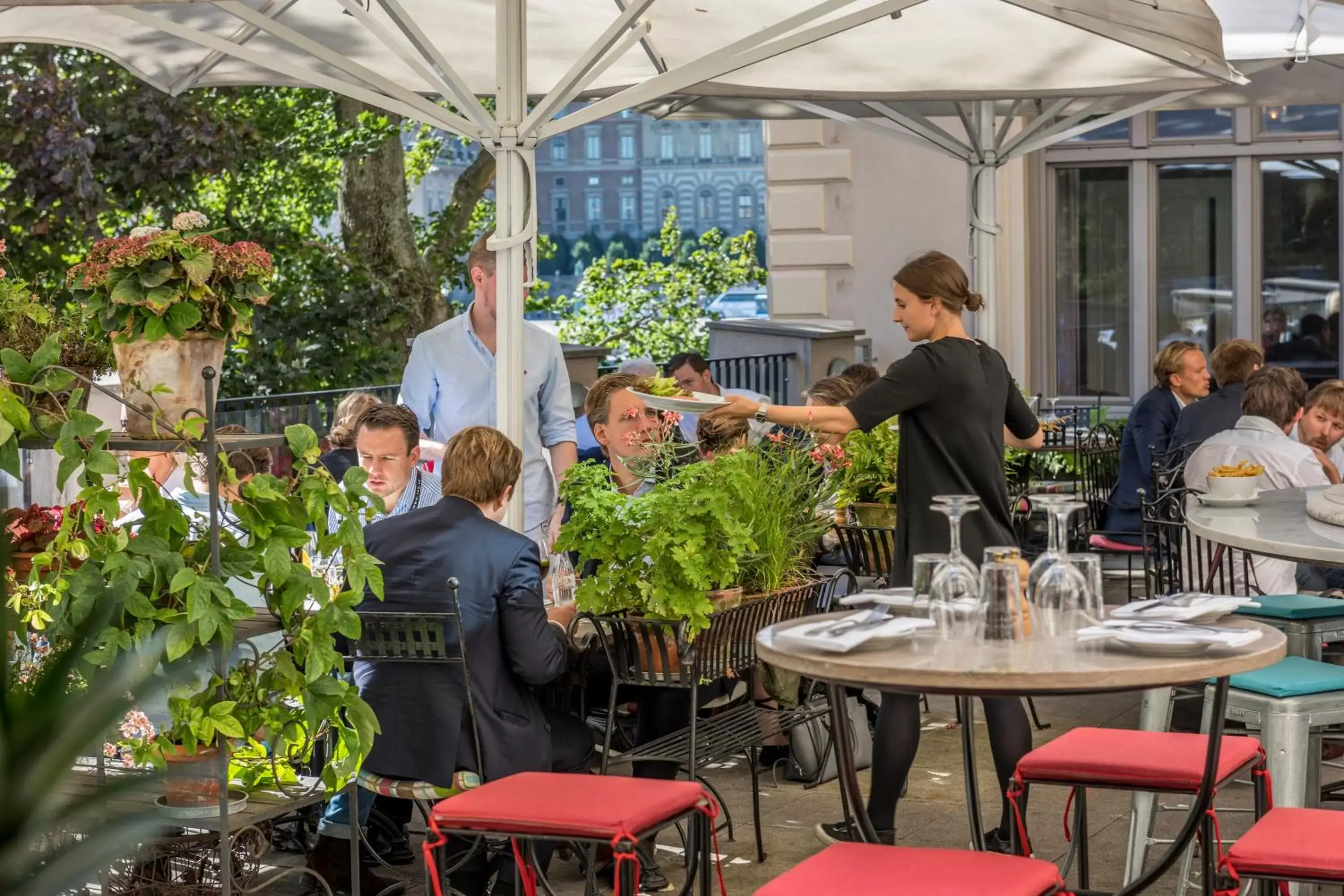 Balcony/Terrace, Restaurant/Places to Eat in Lydmar Hotel