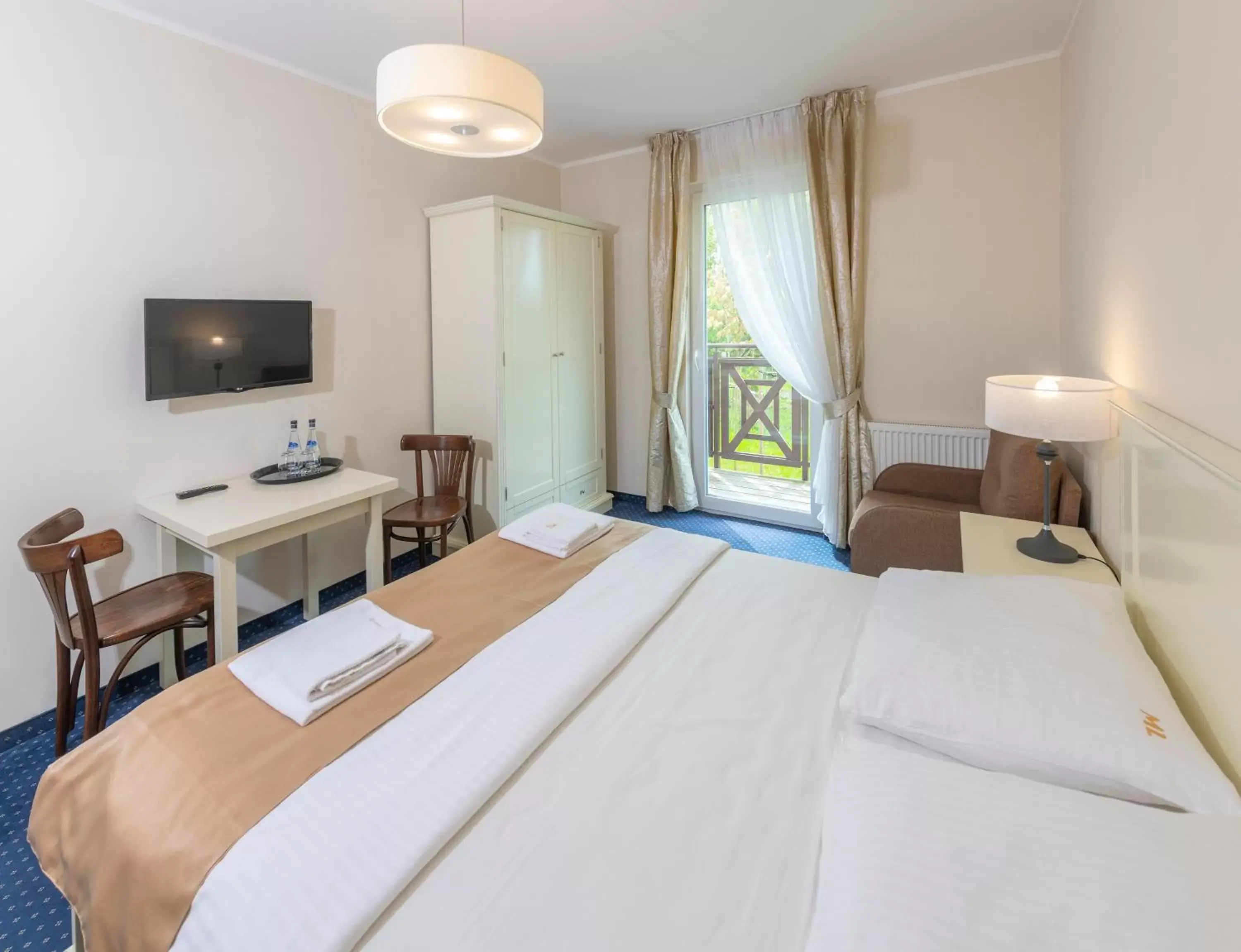 Photo of the whole room, Bed in Hotel Mona Lisa Wellness & Spa Photo of the whole room, Bed in Hotel Mona Lisa Wellness & Spa