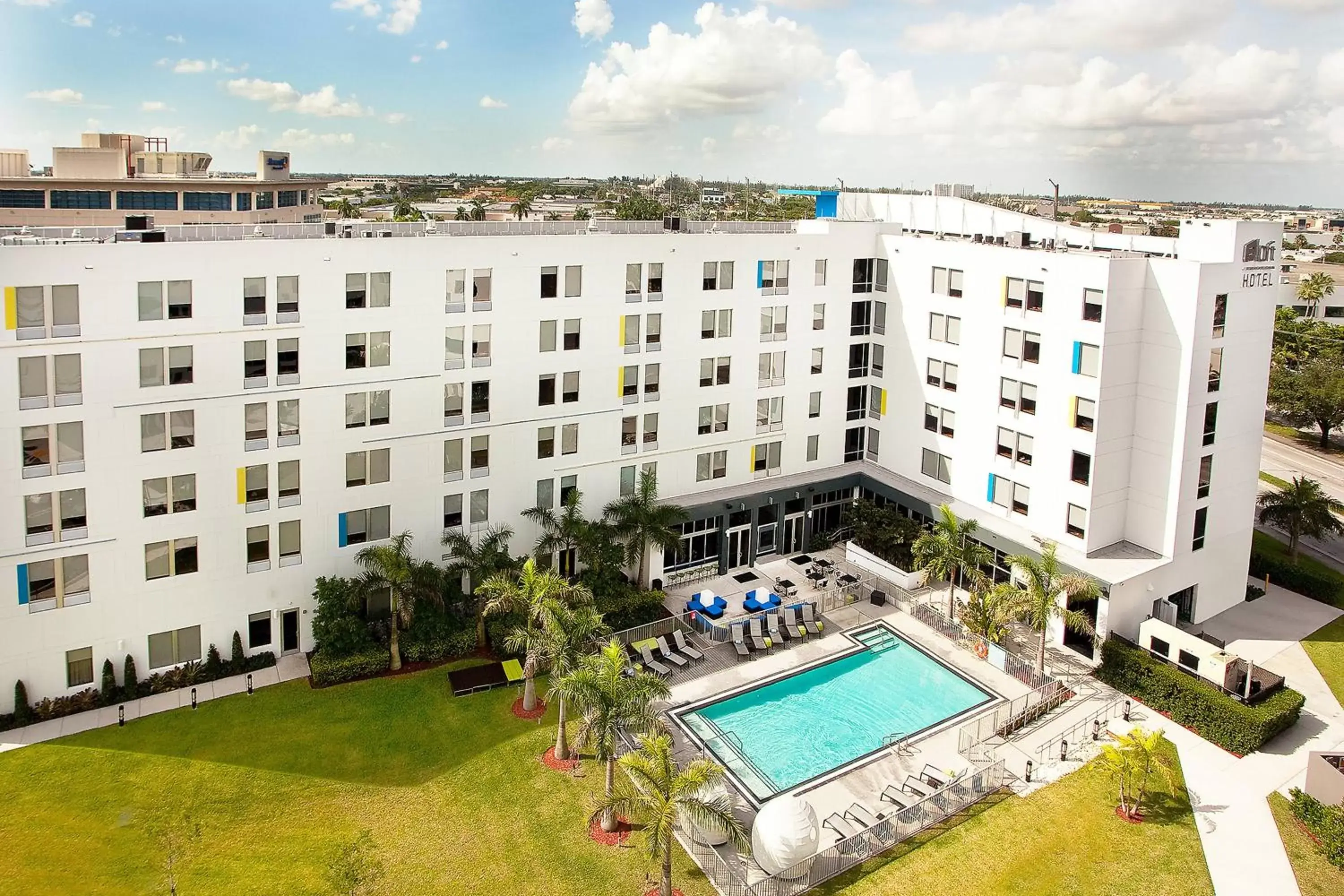 Property building, Pool View in Aloft Miami Doral
