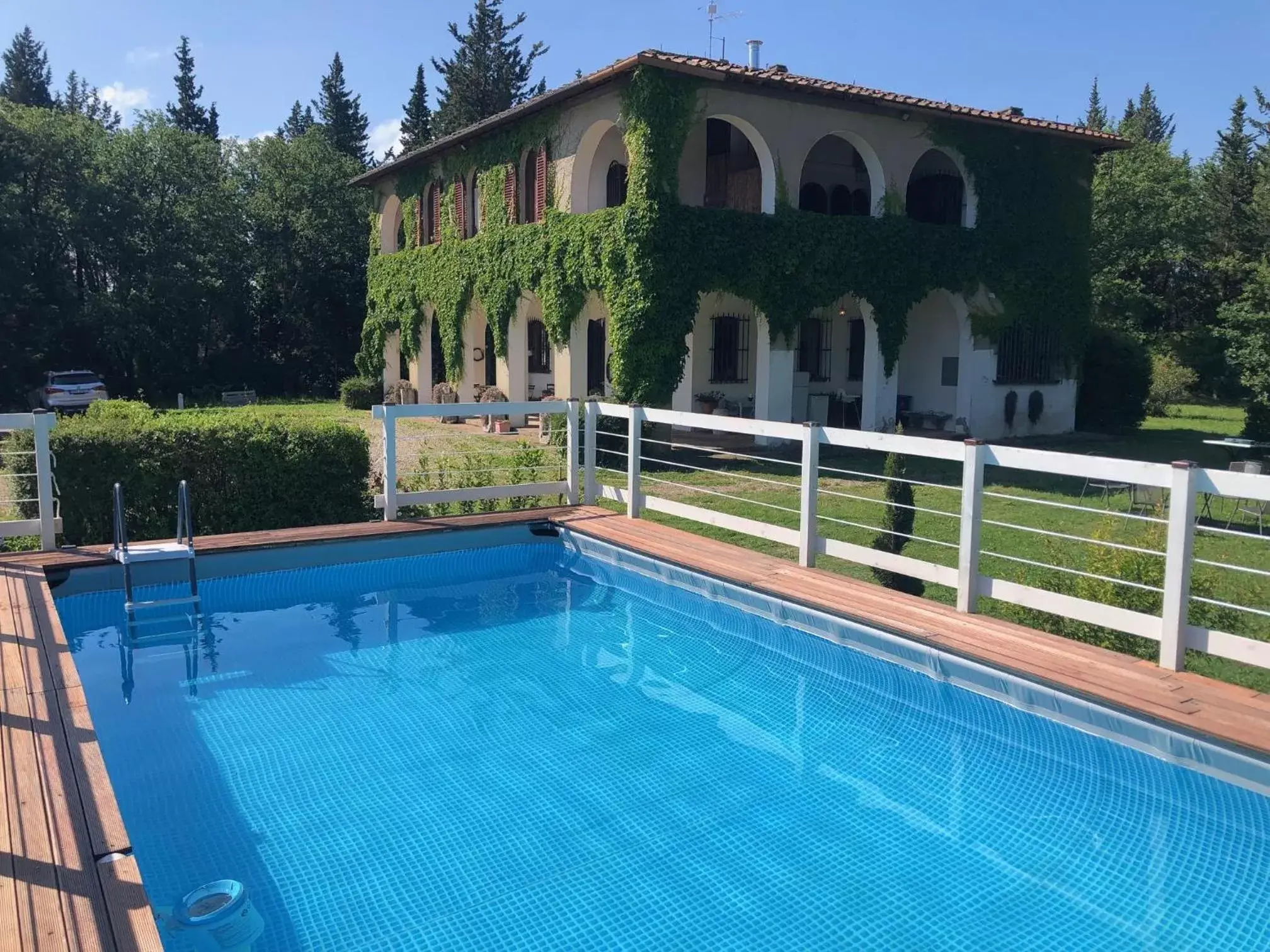 Swimming Pool in Villa Albertina