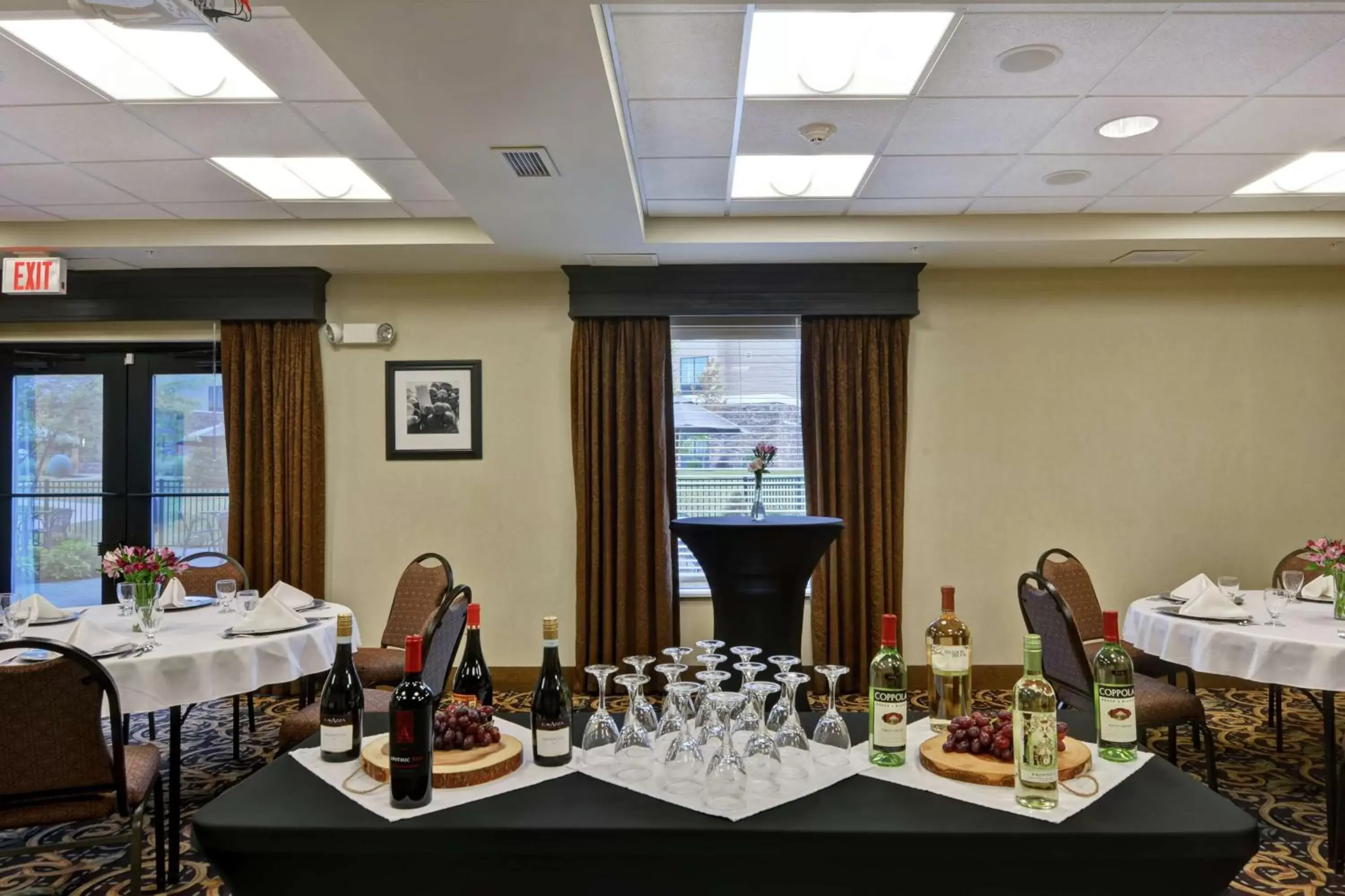 Meeting/conference room, Restaurant/Places to Eat in Hampton Inn and Suites New Hartford/Utica