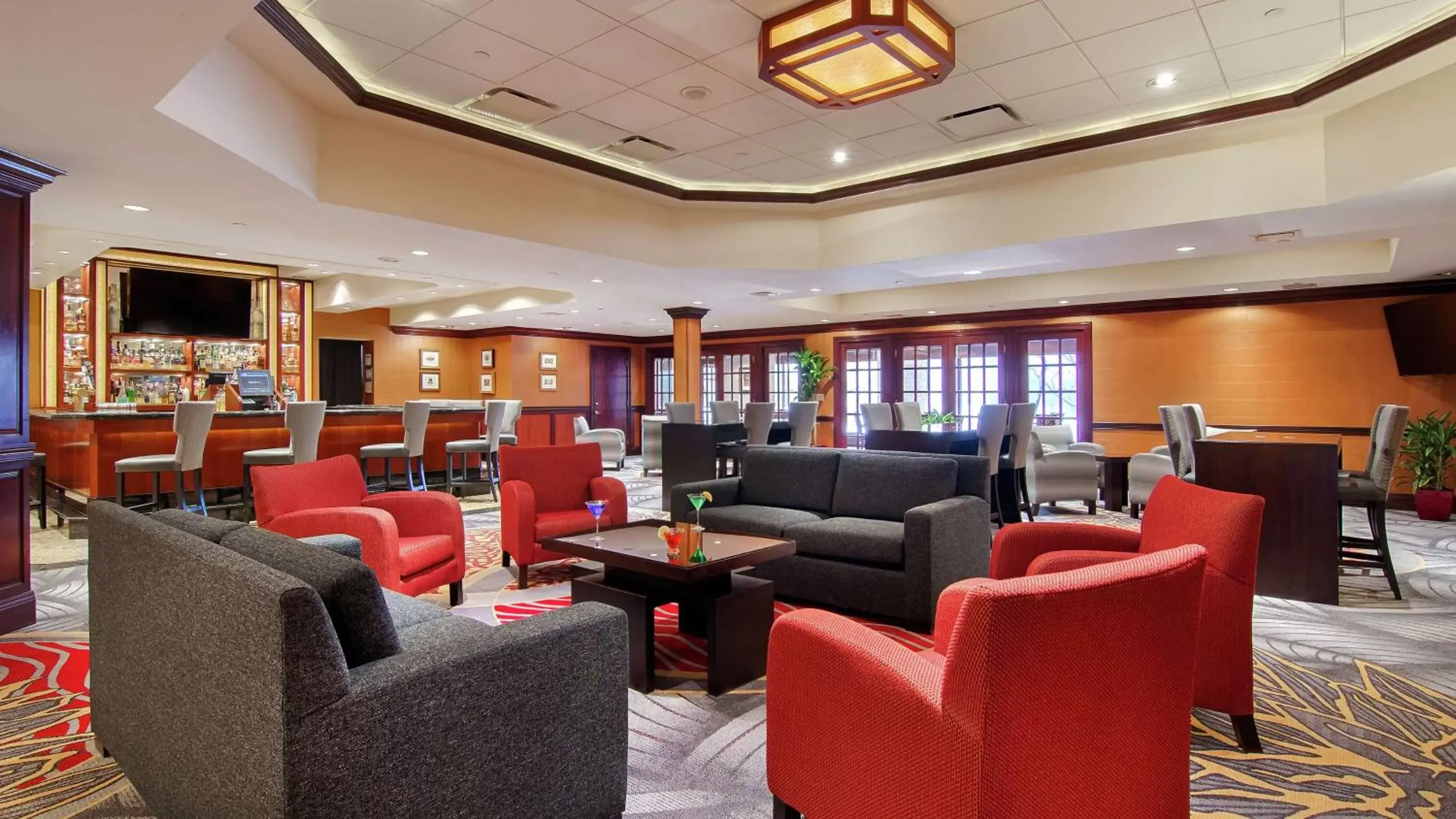 Lobby or reception, Lounge/Bar in DoubleTree by Hilton Lisle Naperville