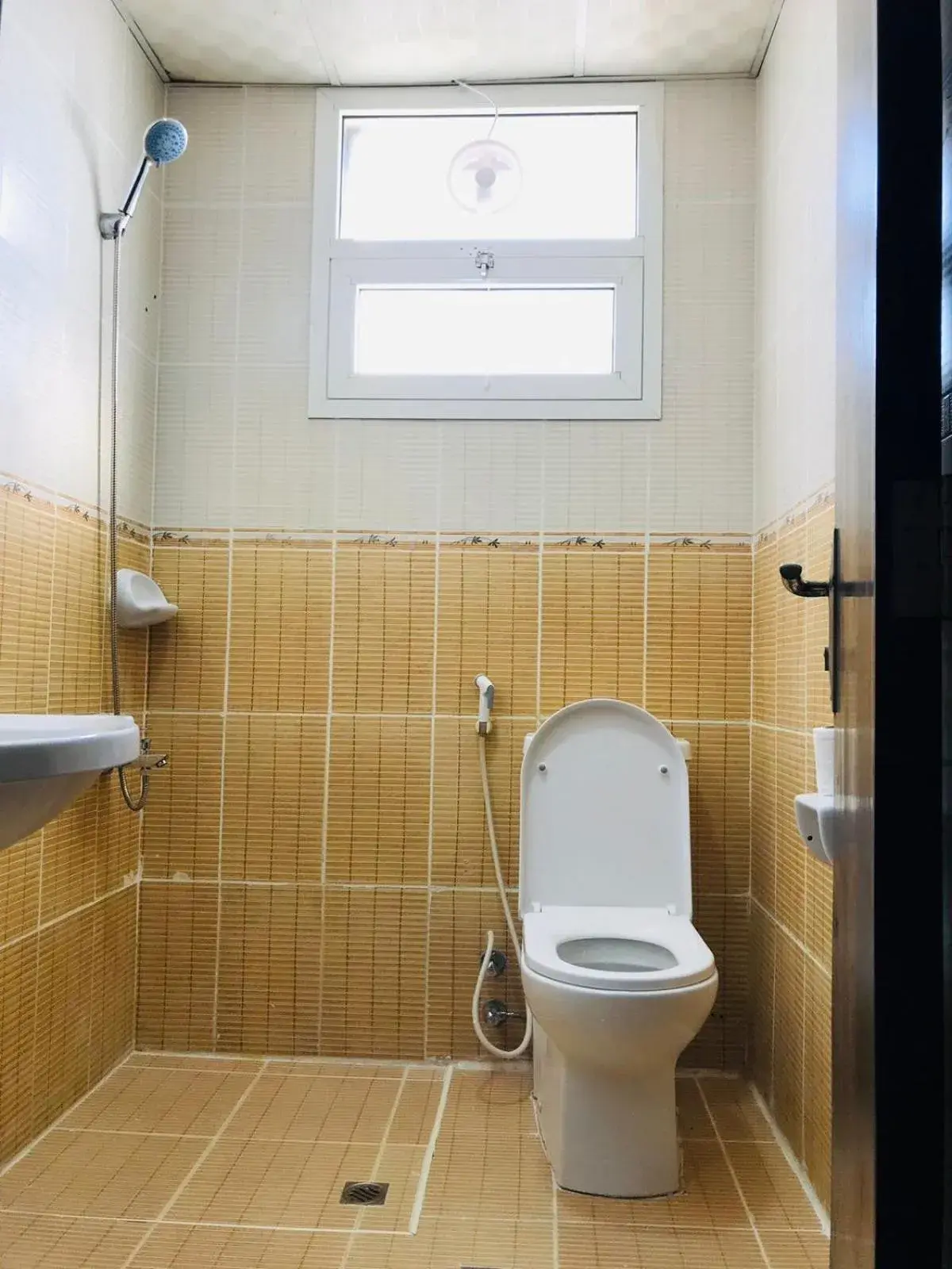 Bathroom in Mermaid Beach Hotel LLC