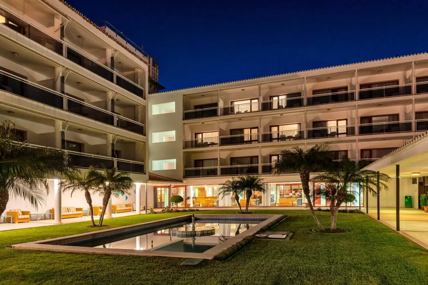 Property Building in Parador de Nerja