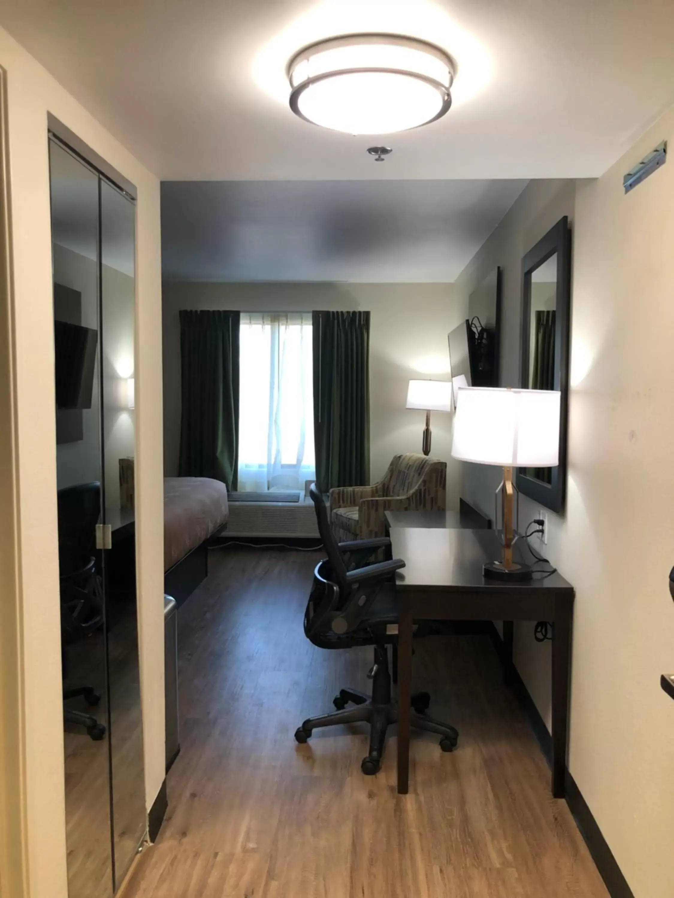 Bedroom in Quality Inn & Suites Lake Charles