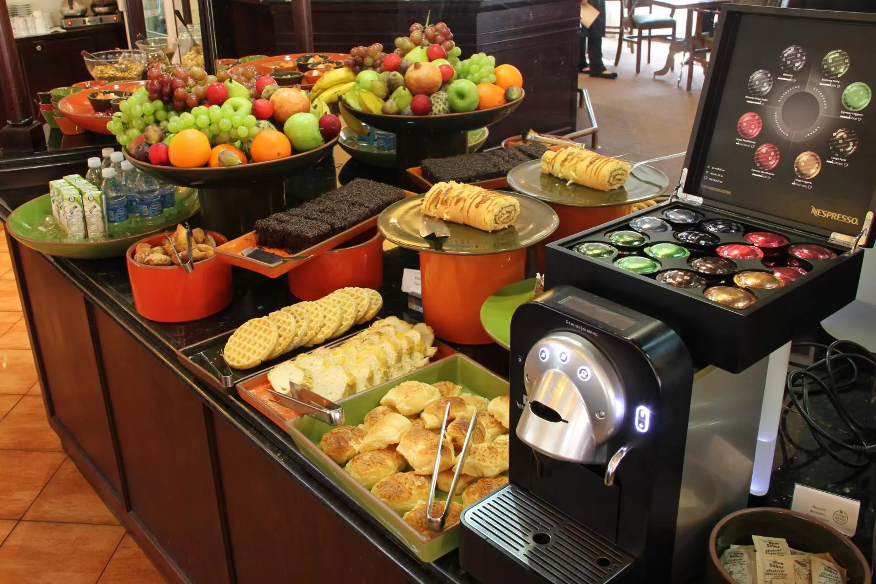 Breakfast in Mercure Jaragua do Sul