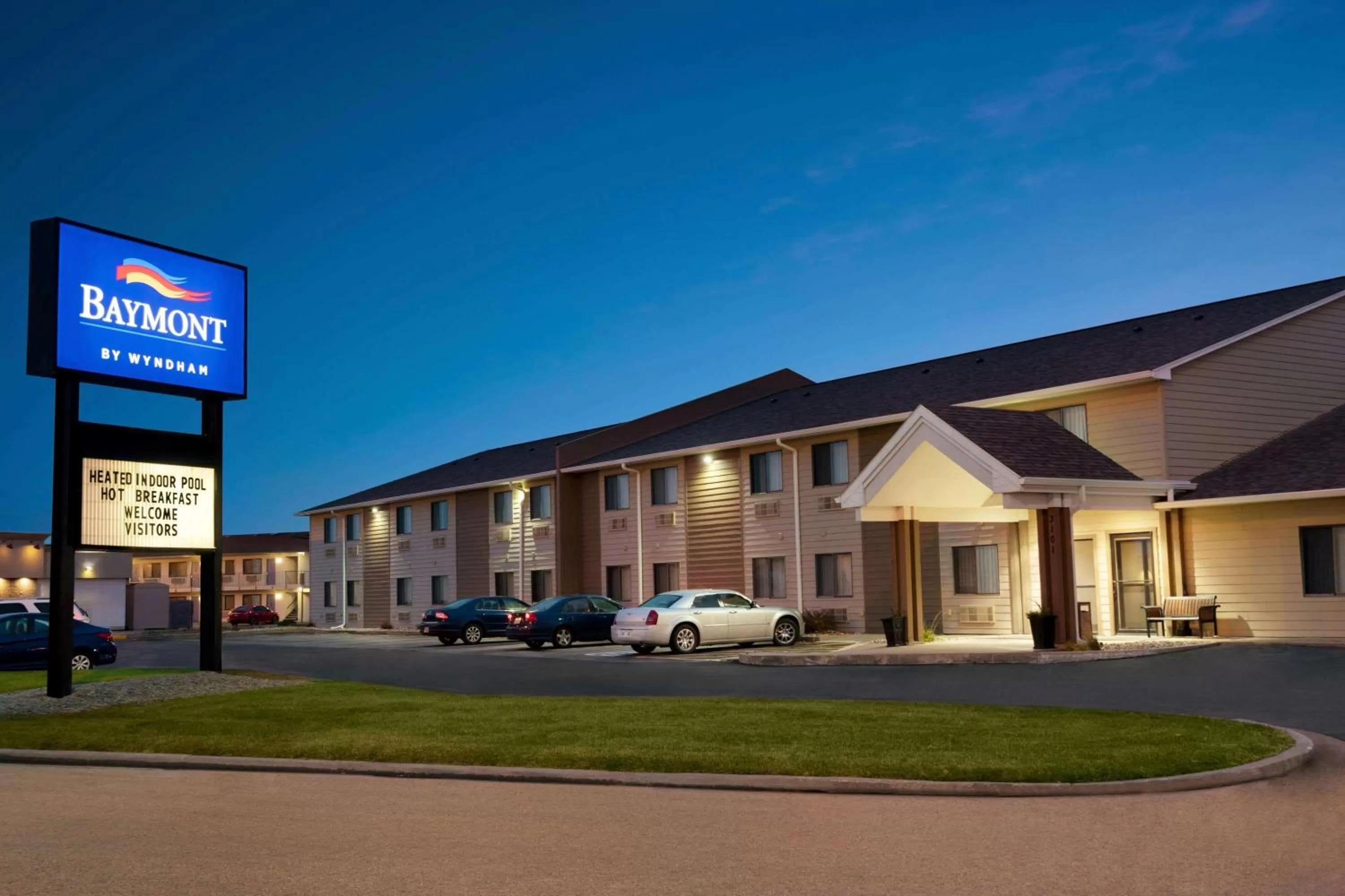 Property building in Baymont by Wyndham Sioux Falls North,I-29,Russell St, Airport