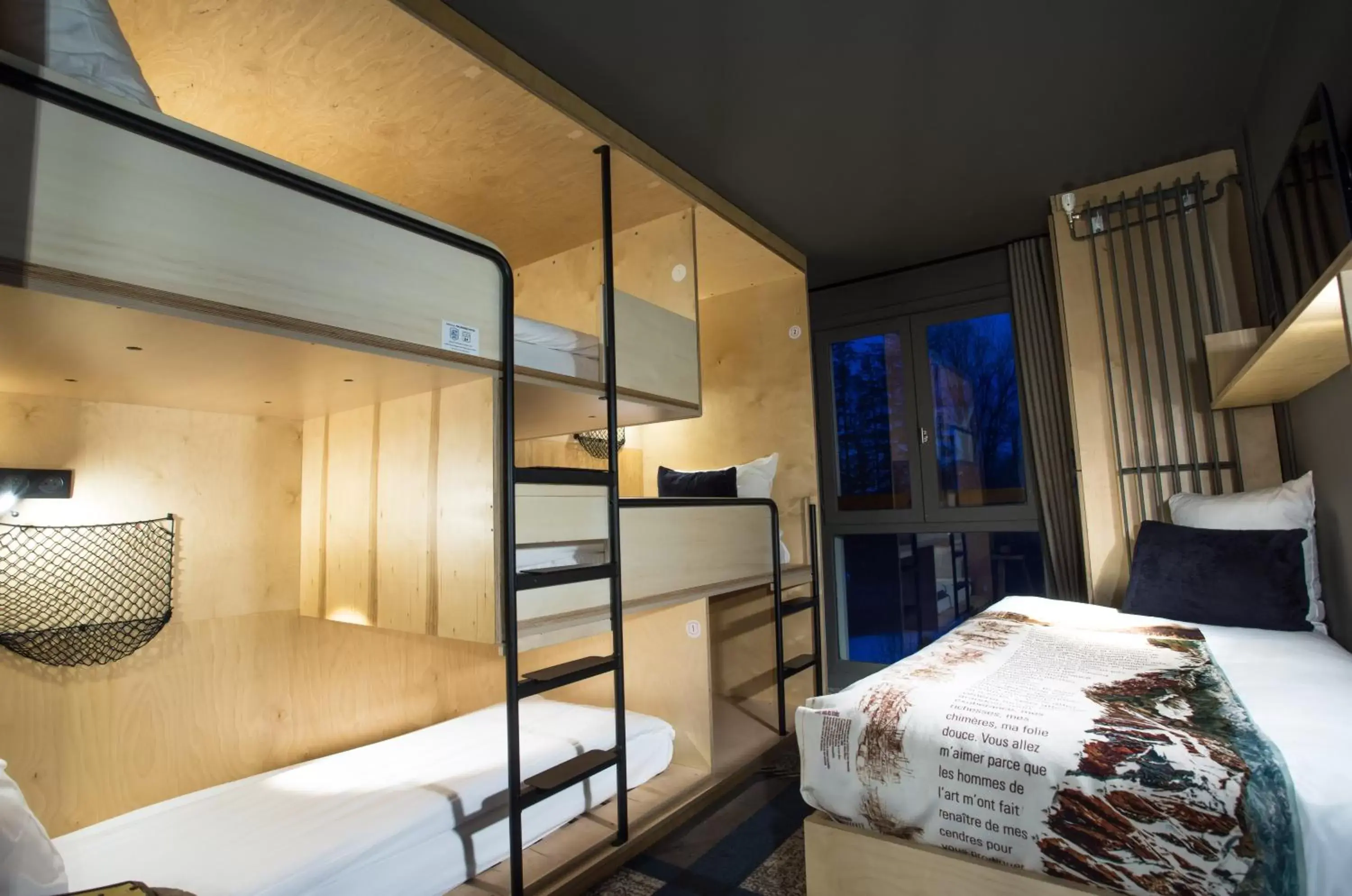 Bunk Bed in La Folie Douce Hotels Chamonix