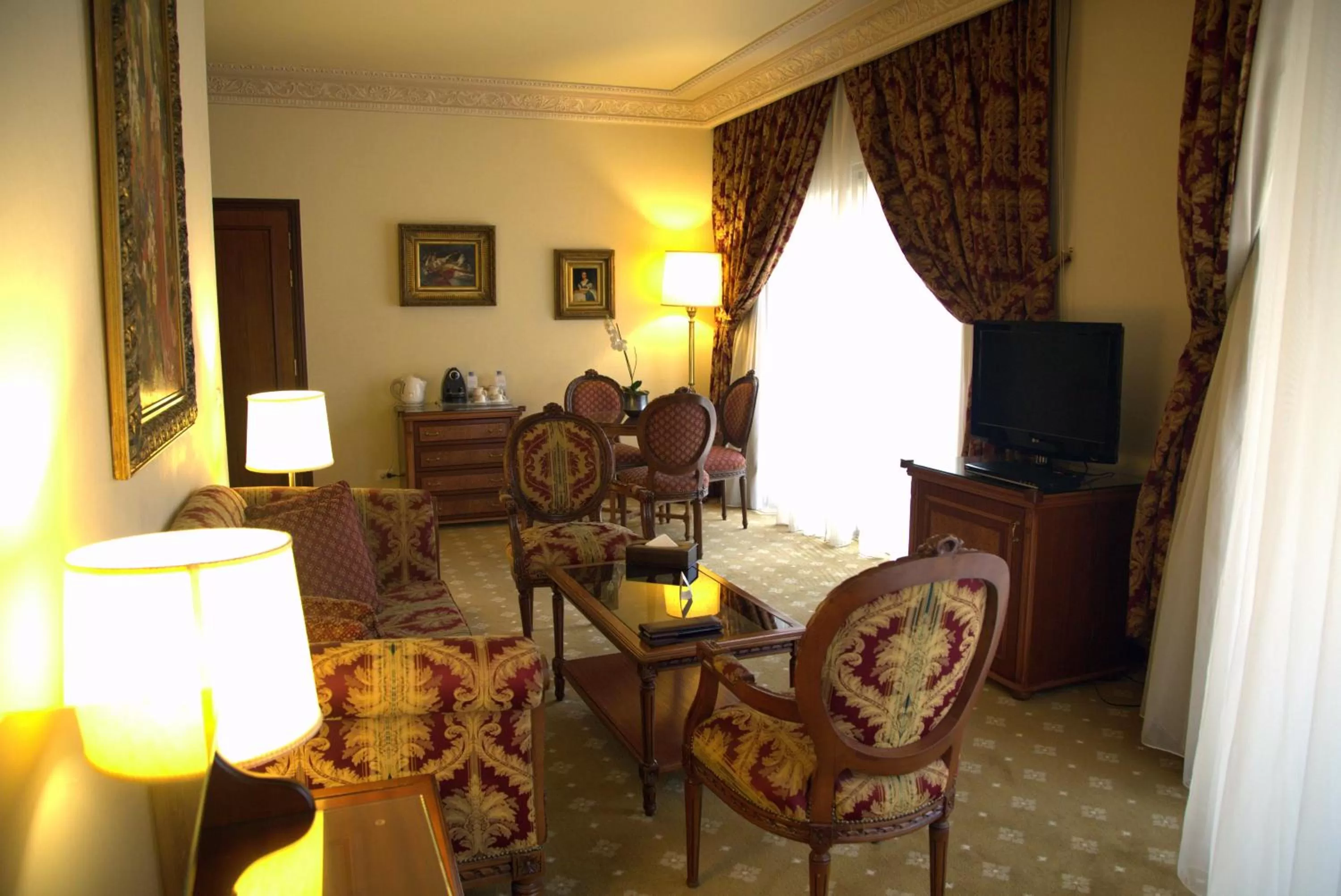 Living room in Serenada Golden Palace - Boutique Hotel