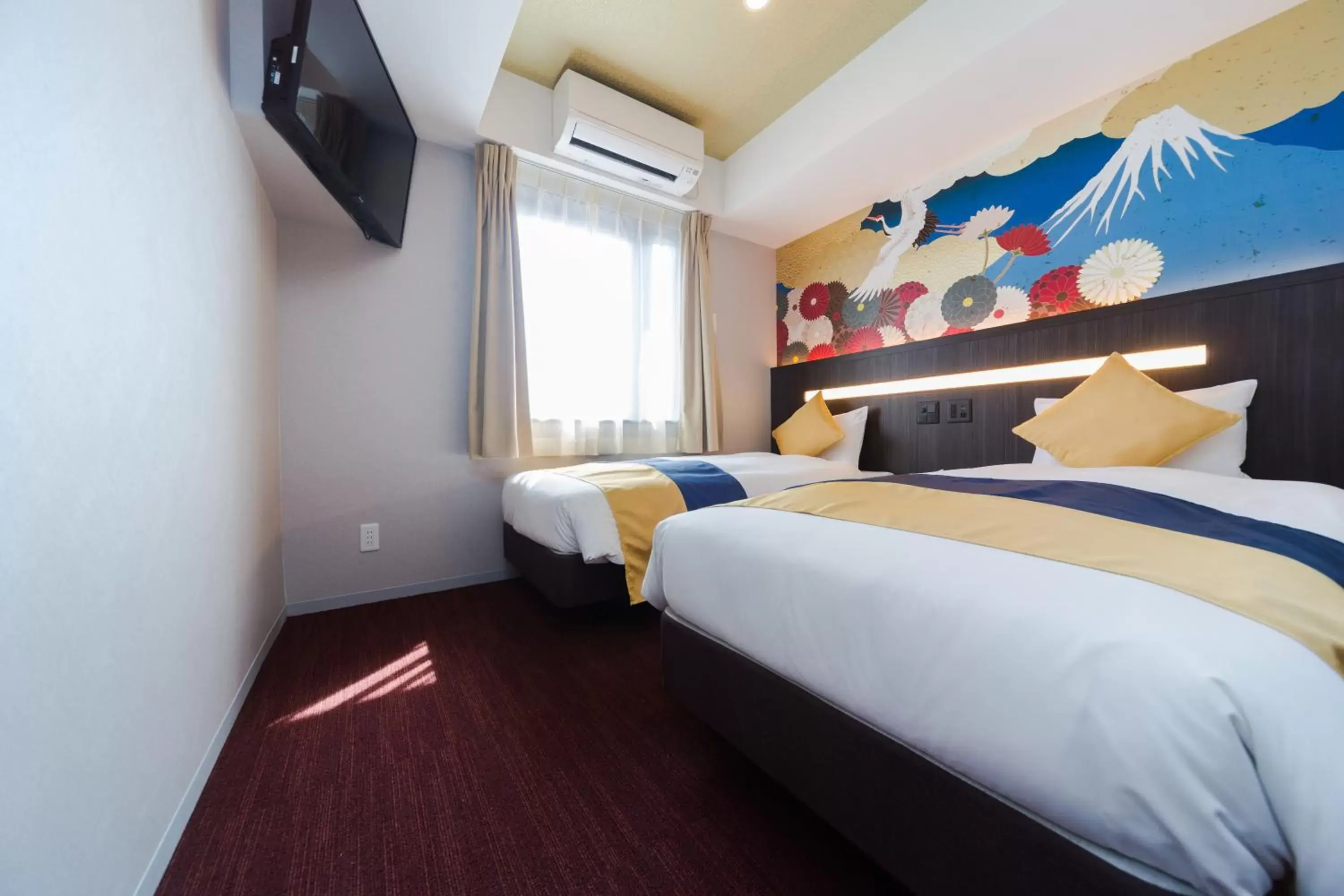 Photo of the whole room, Bed in Kuromon Crystal Hotel