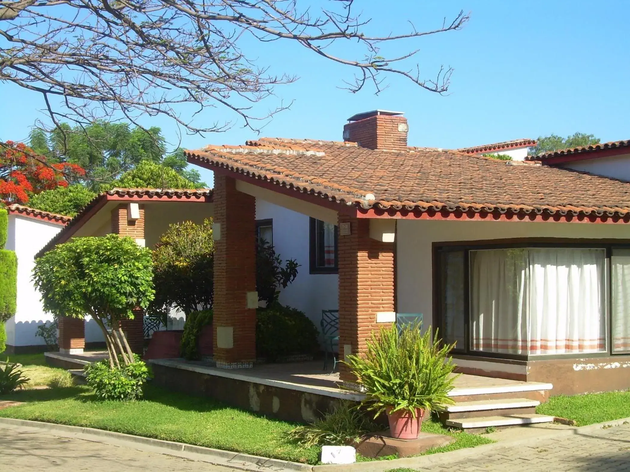 Property Building in Villas del Sol Hotel & Bungalows