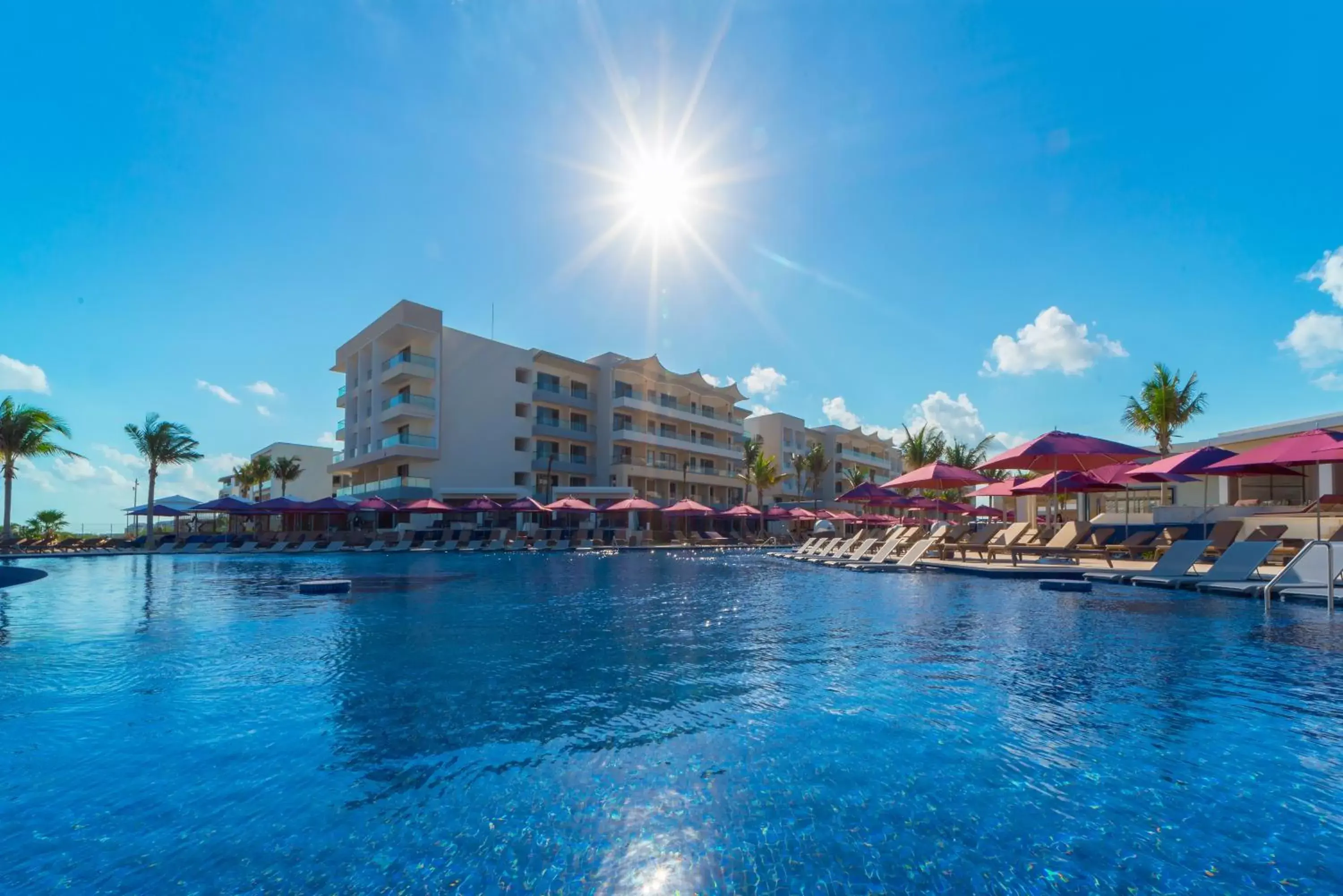 Swimming Pool in Planet Hollywood Cancun, An Autograph Collection All-Inclusive Resort