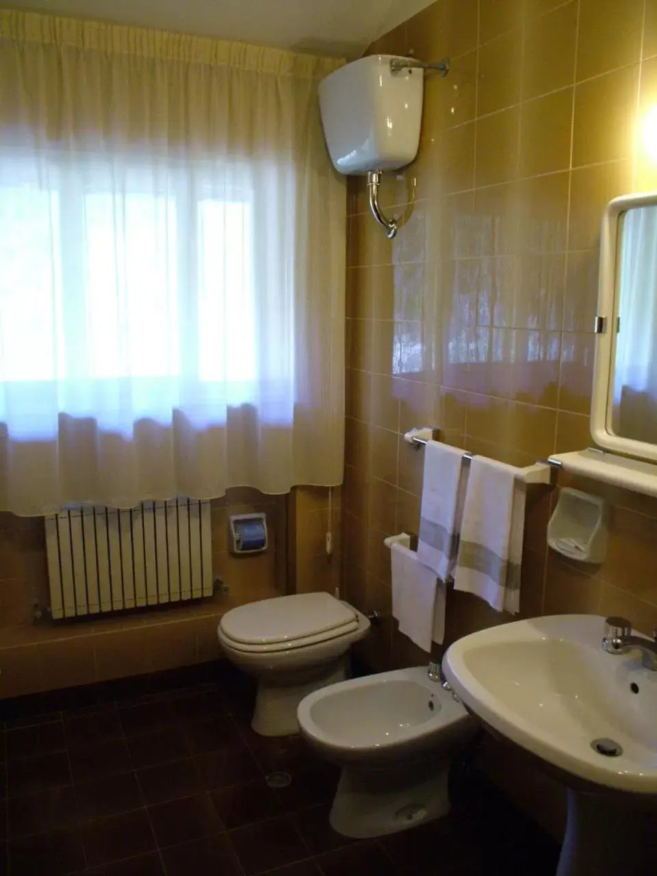 Bathroom in LH Hotel Del Lago Scanno