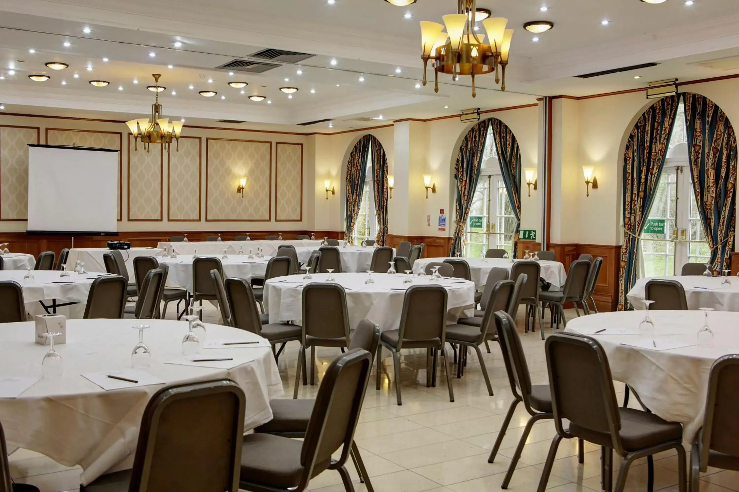 On site, Restaurant/Places to Eat in Quorn Country Hotel