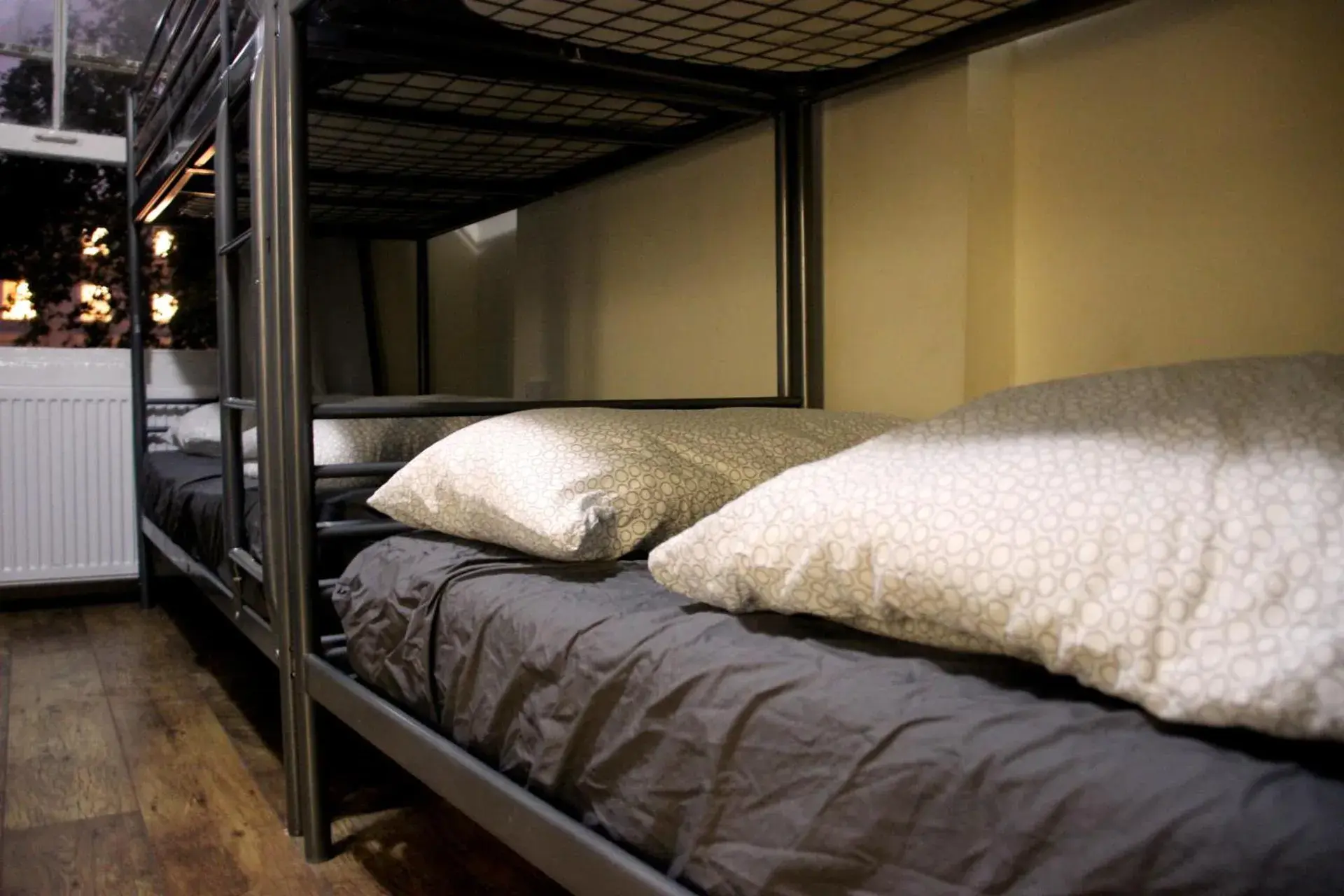 Bed, Bunk Bed in Hostel One Notting Hill