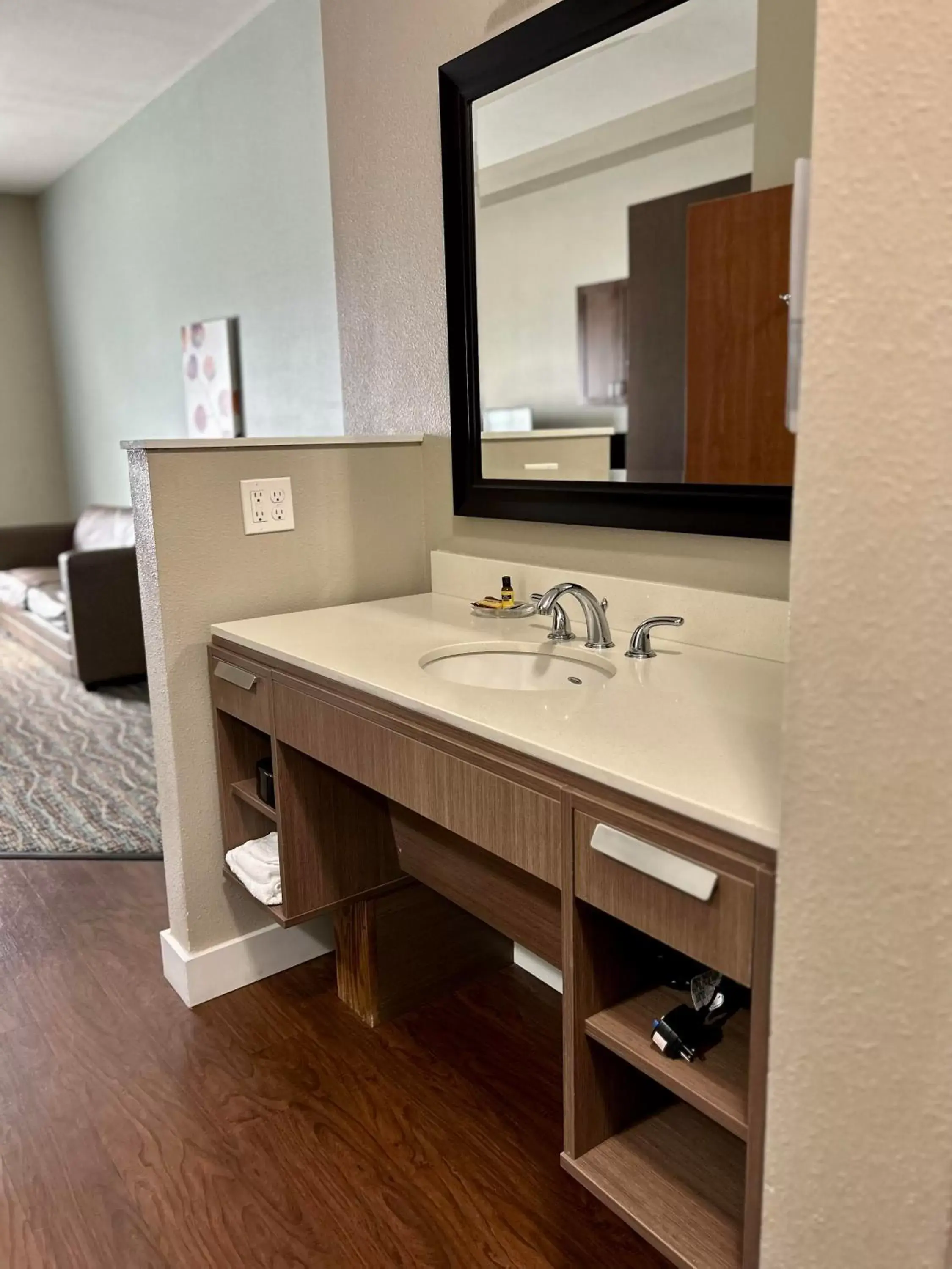 Bathroom in Best Western PLUS Peppertree Inn at Omak