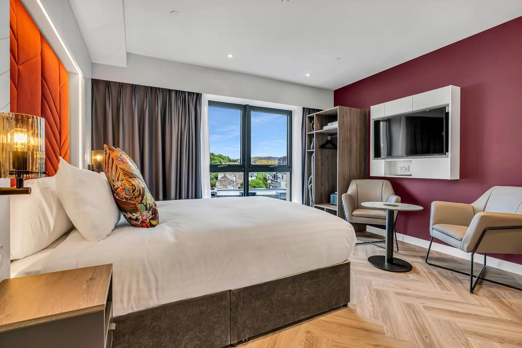 Bedroom, Bed in Roomzzz Edinburgh