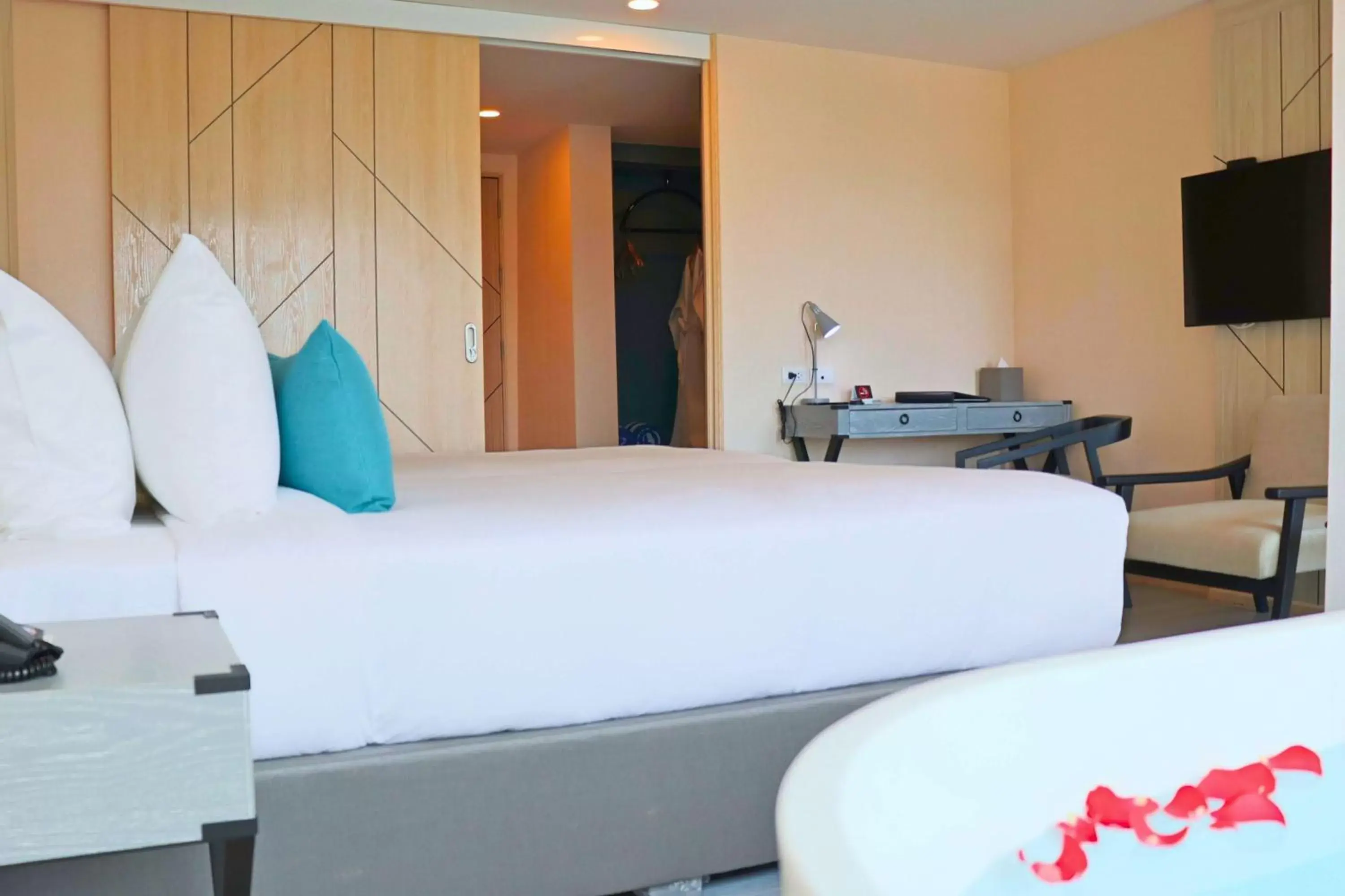 Bedroom, Bed in Best Western Plus Carapace Hotel Hua Hin