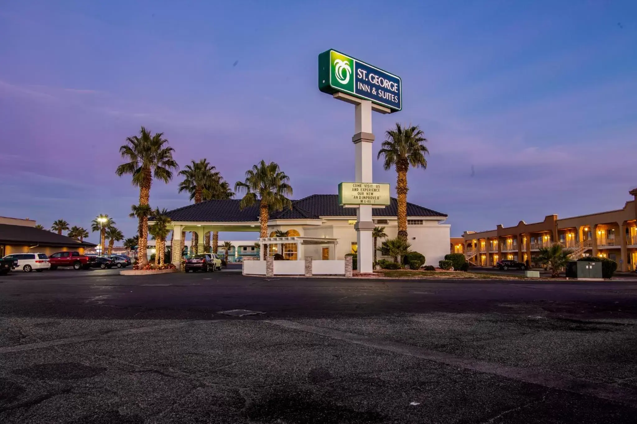 Facade/entrance, Property Building in St. George Inn and Suites