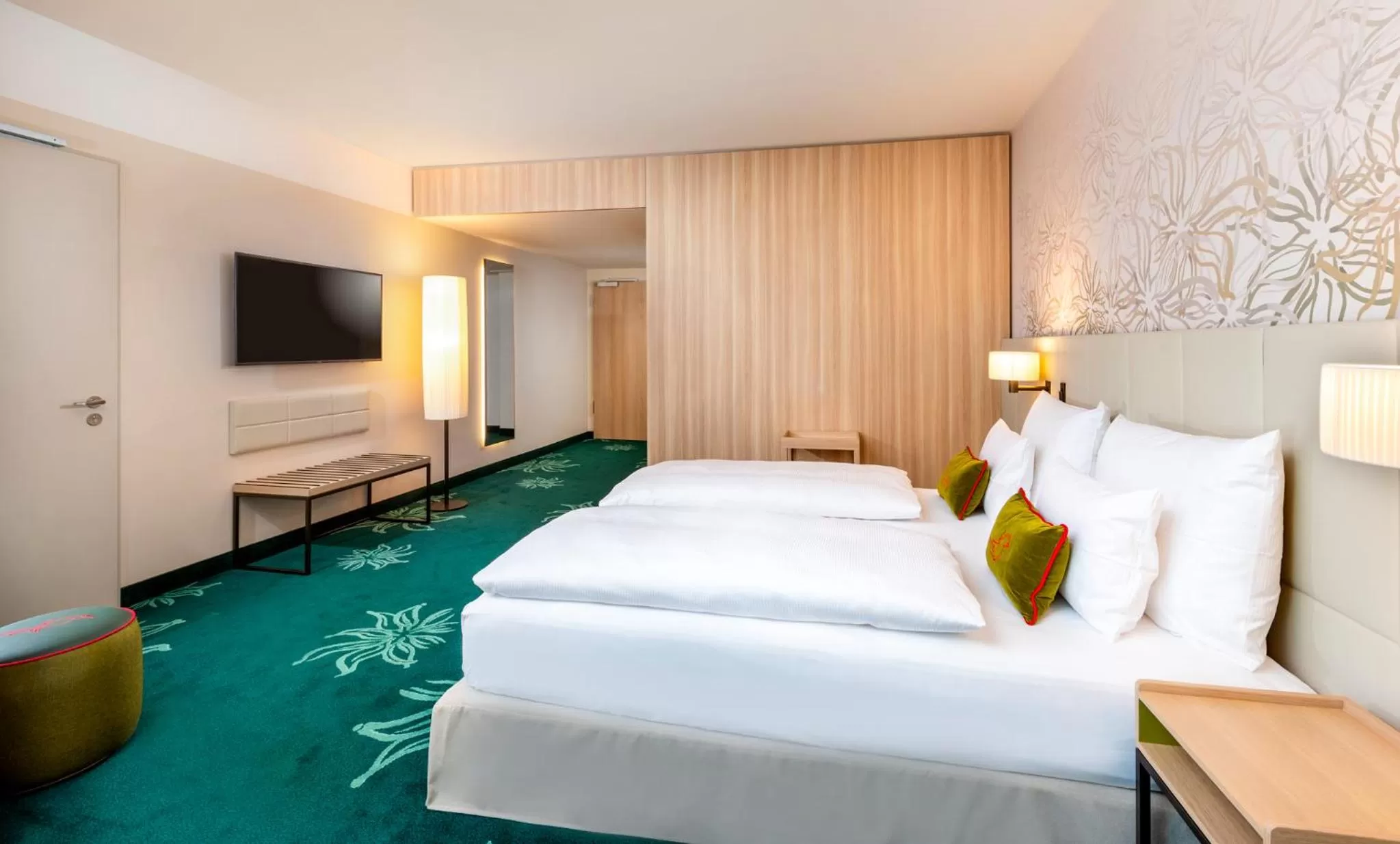 Bedroom, Bed in Mövenpick Hotel Stuttgart Messe & Congress