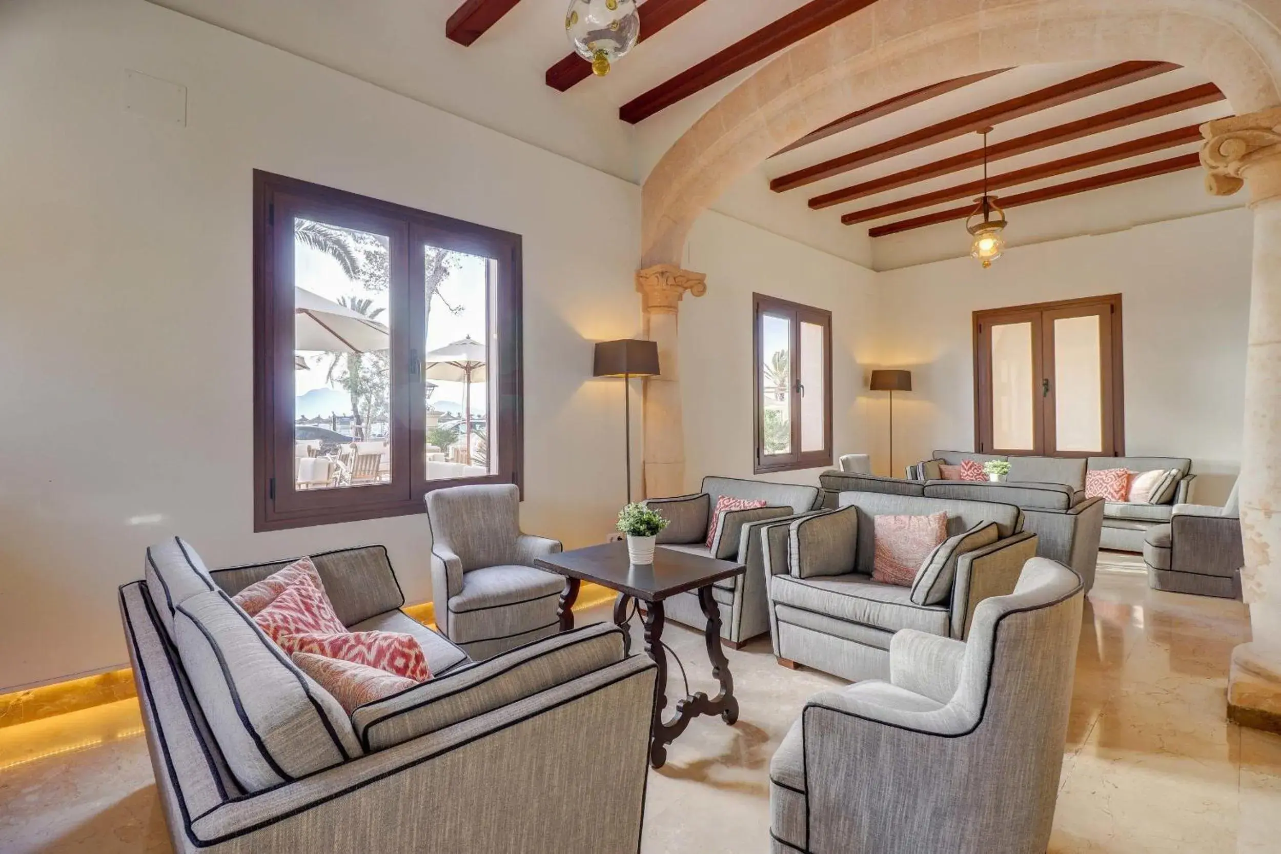 Living room in Hoposa Uyal Living room in Hoposa Uyal