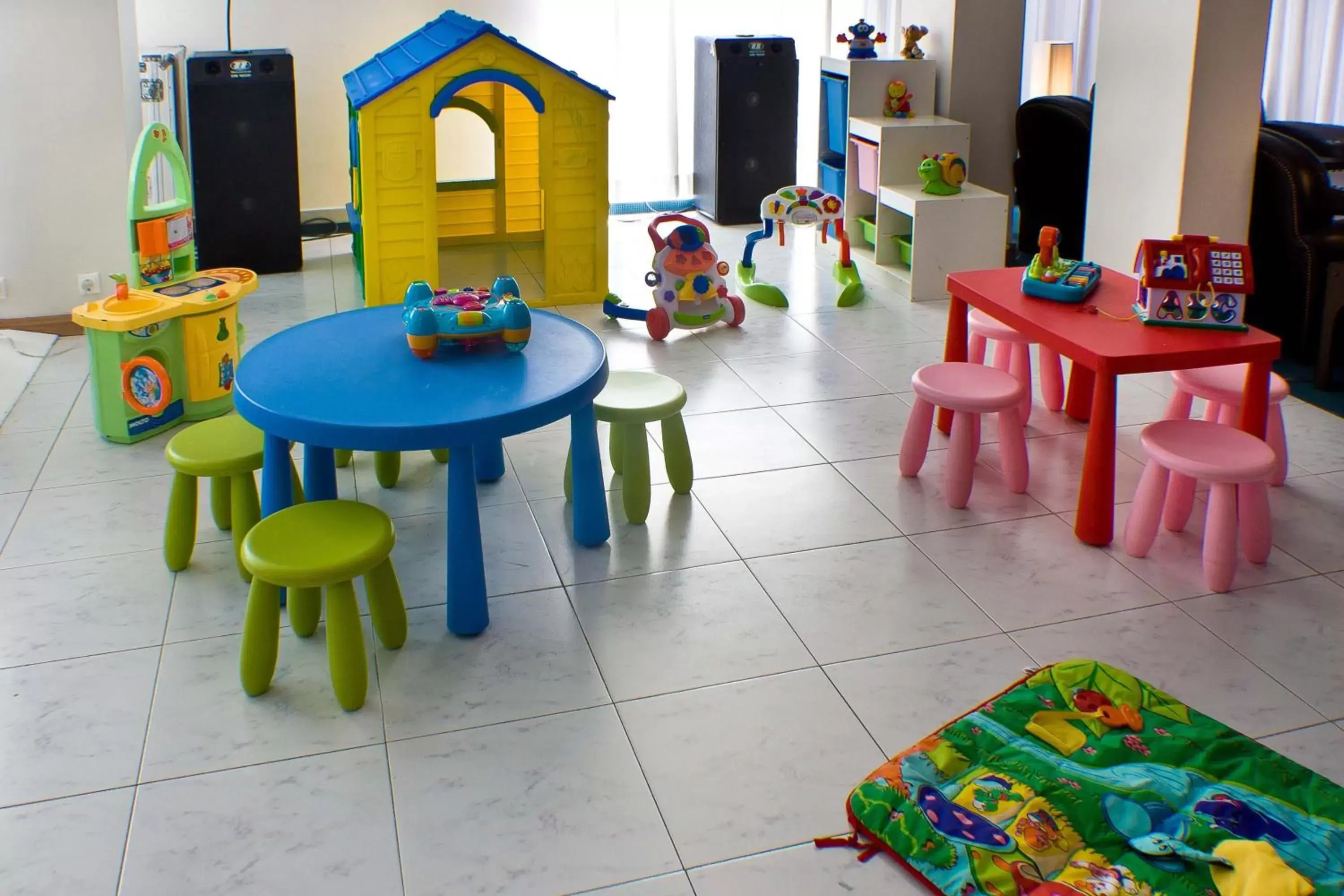 Children play ground, Kid's Club in Hotel Kandahar